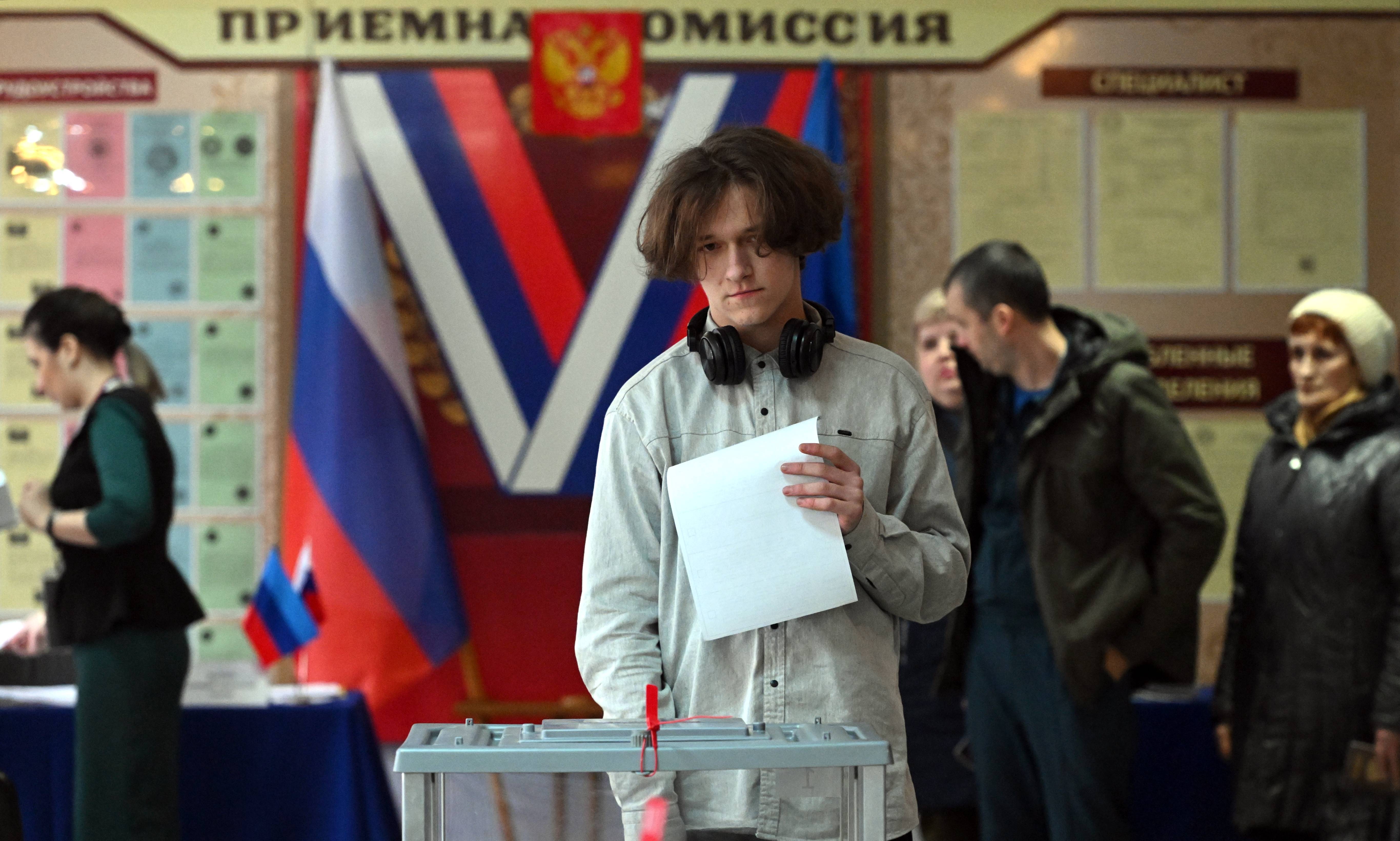 Am Freitag hat die Präsidentschaftswahl in Russland begonnen.