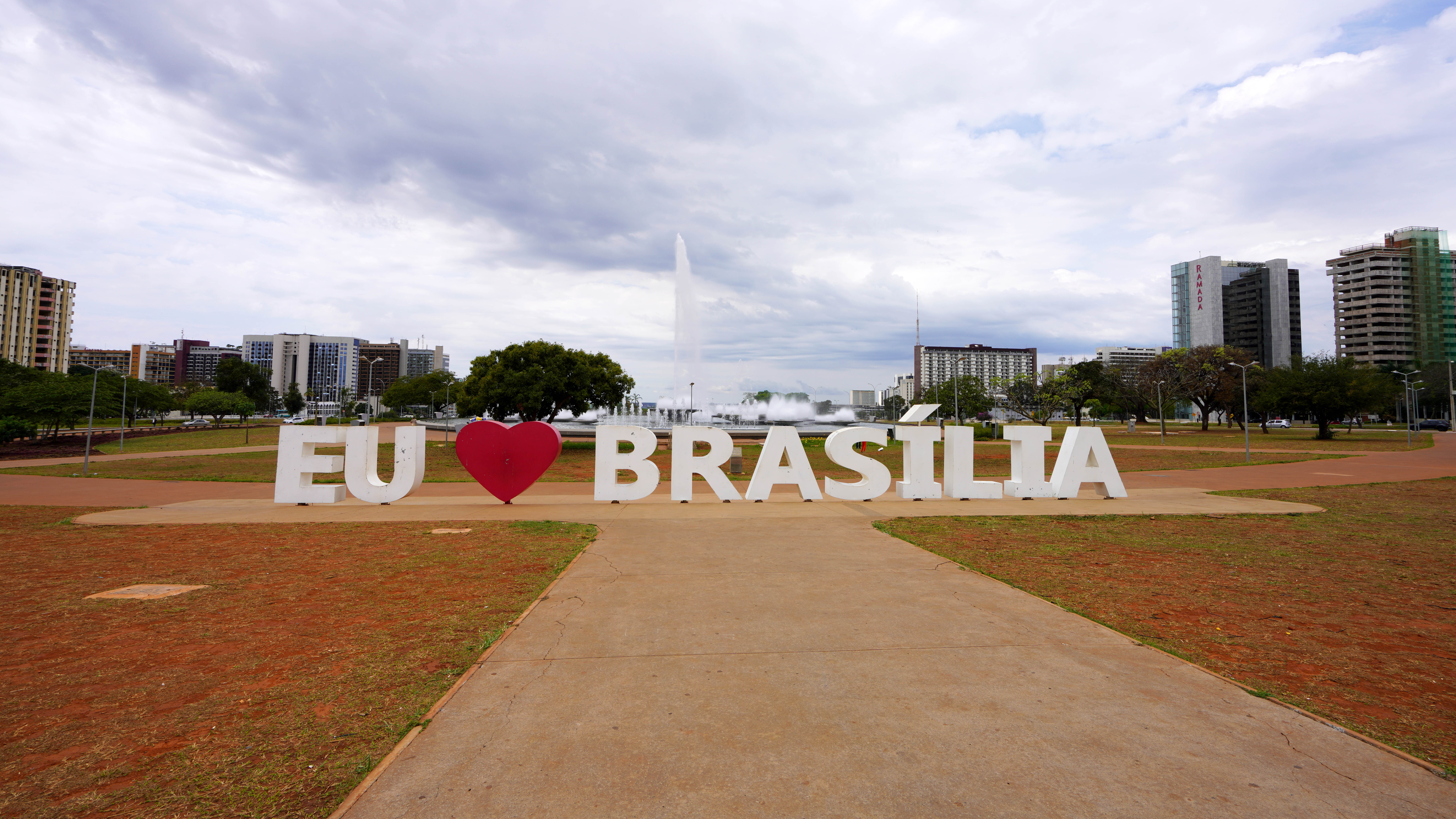 "Die EU liebt Brasilien", lautet ein Schriftzug im Zentrum der Hauptstadt Brasilia