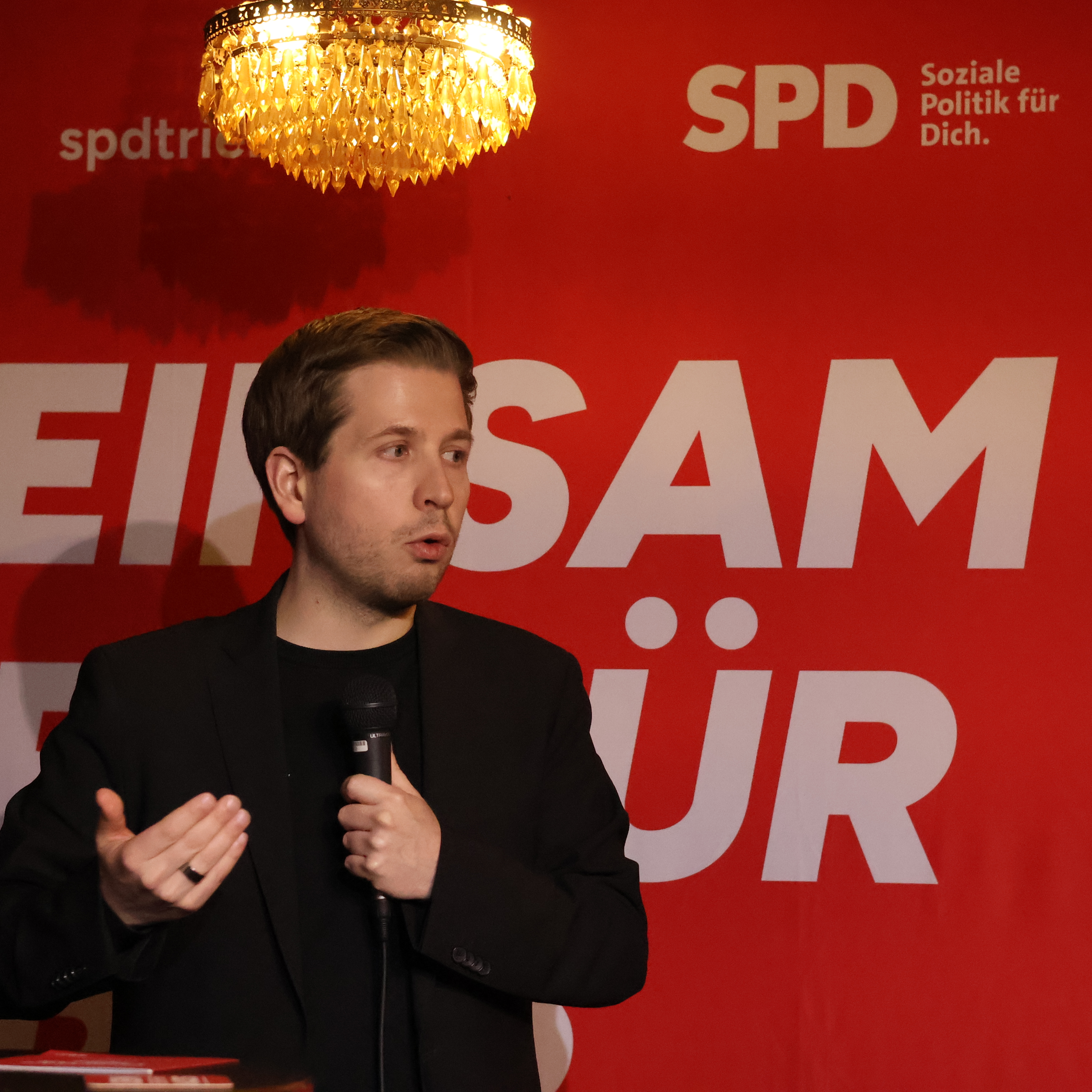 Kevin Kühnert bei einer SPD-Veranstaltung in Trier am Samstagabend.