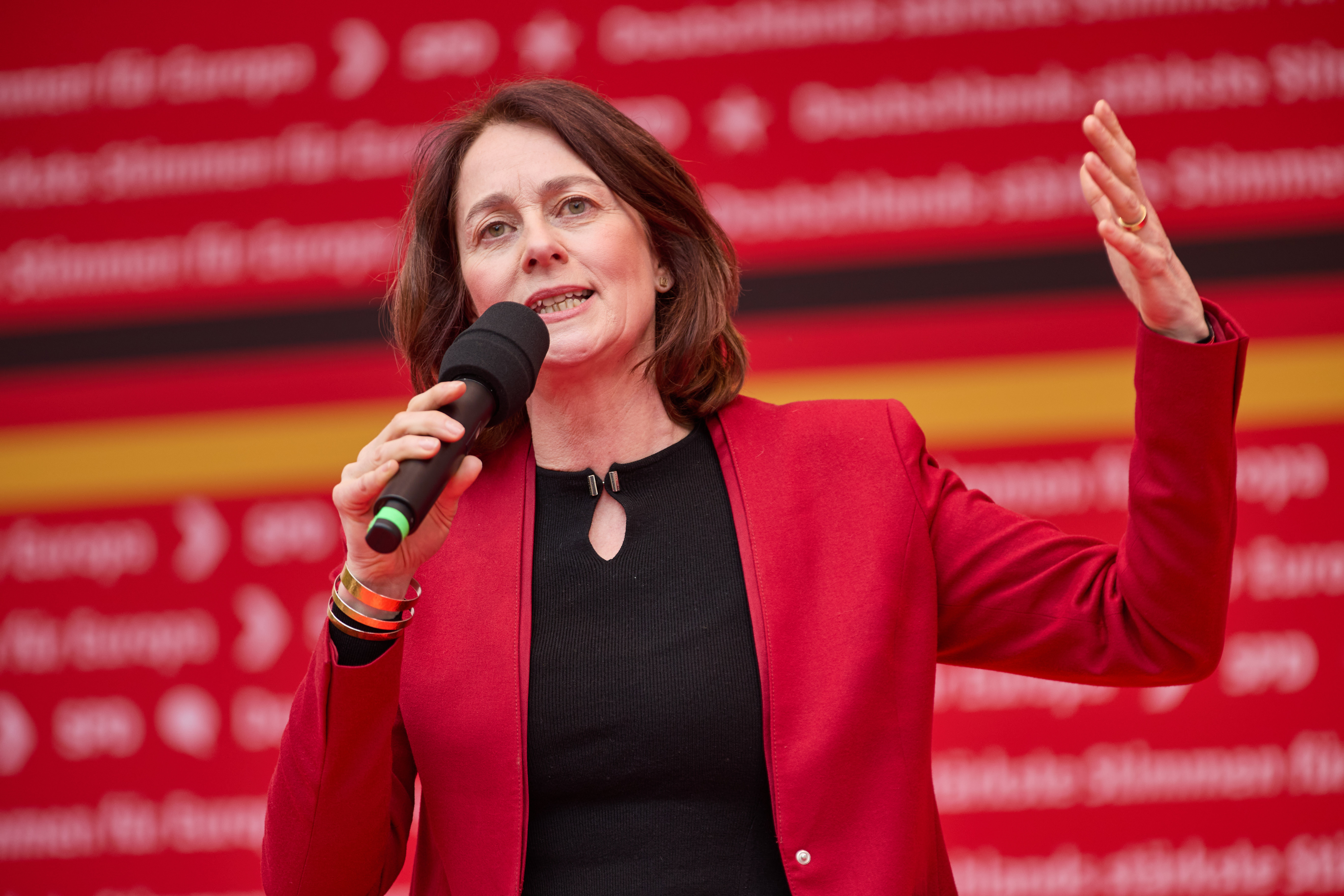 Will den richtigen Weg nehmen und nicht den leichten: SPD-Spitzenkandidatin Katarina Barley beim Wahlkampfauftakt in Hamburg-Altona