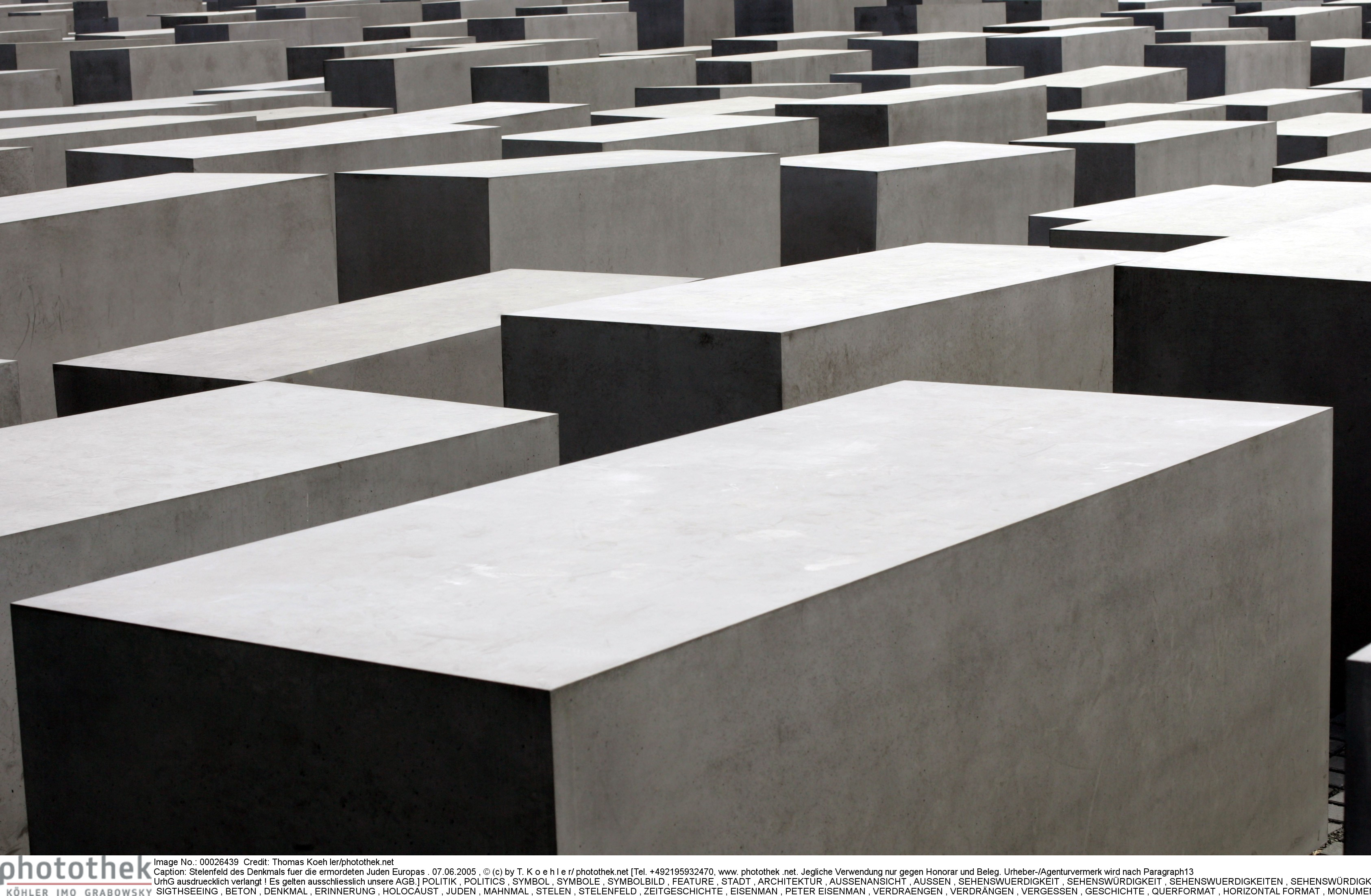 Das Denkmal fuer die ermordeten Juden Europas in Berlin