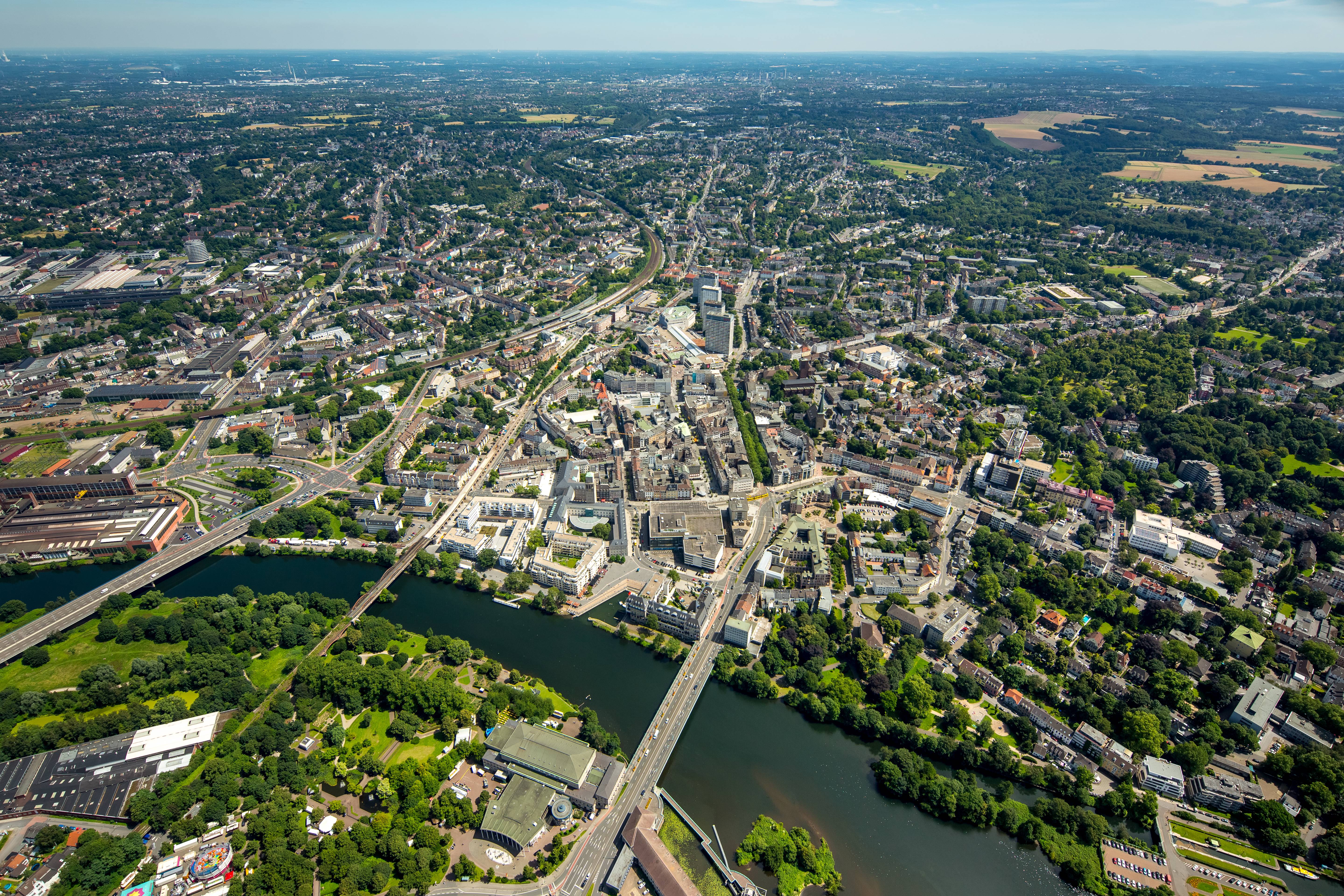 Mühlheim an der Ruhr von oben.
