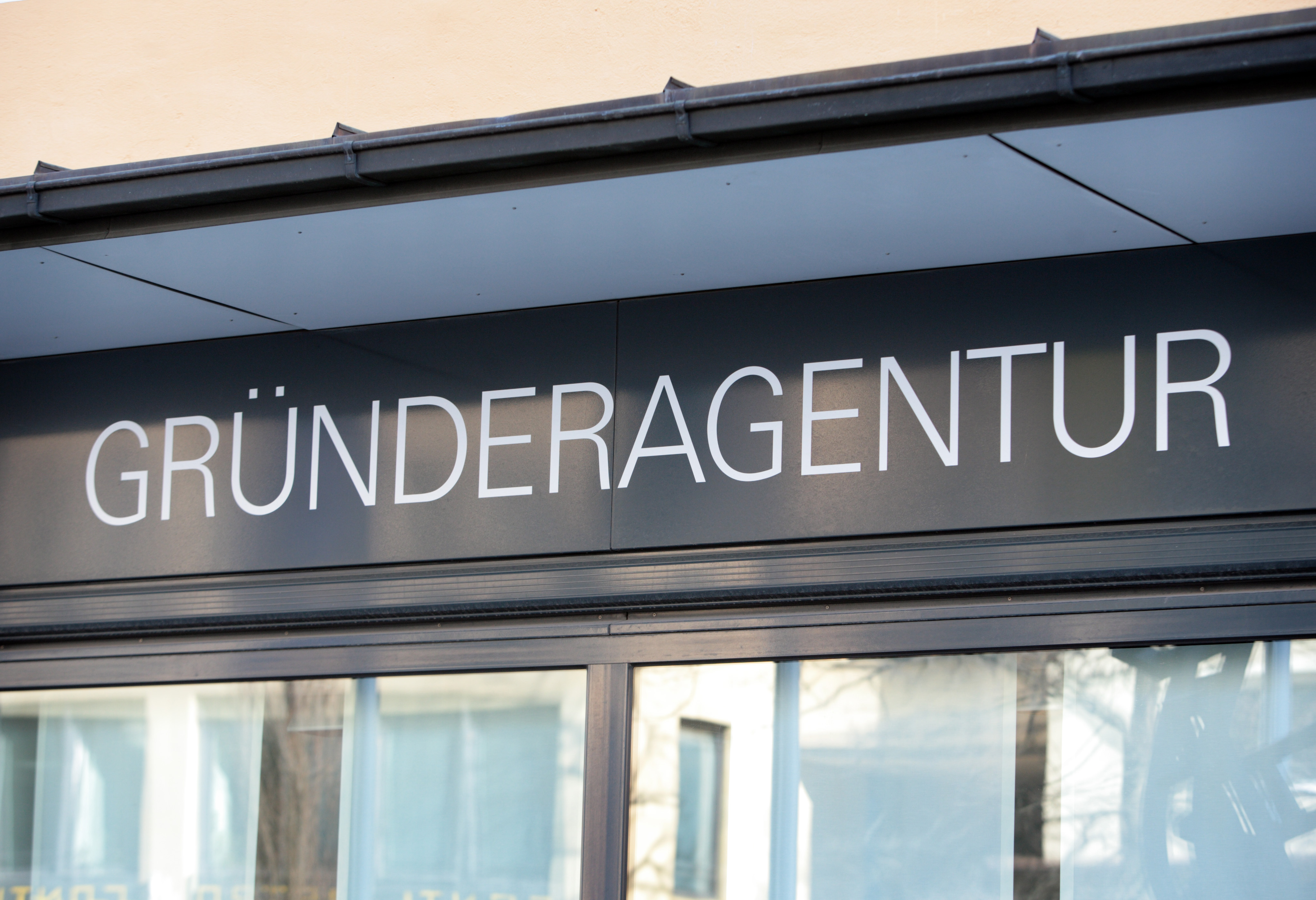 Bei vielen Selbständigen reichen die Einnahmen nicht, um die Beiträge zur Rentenversicherung aufzubringen. 