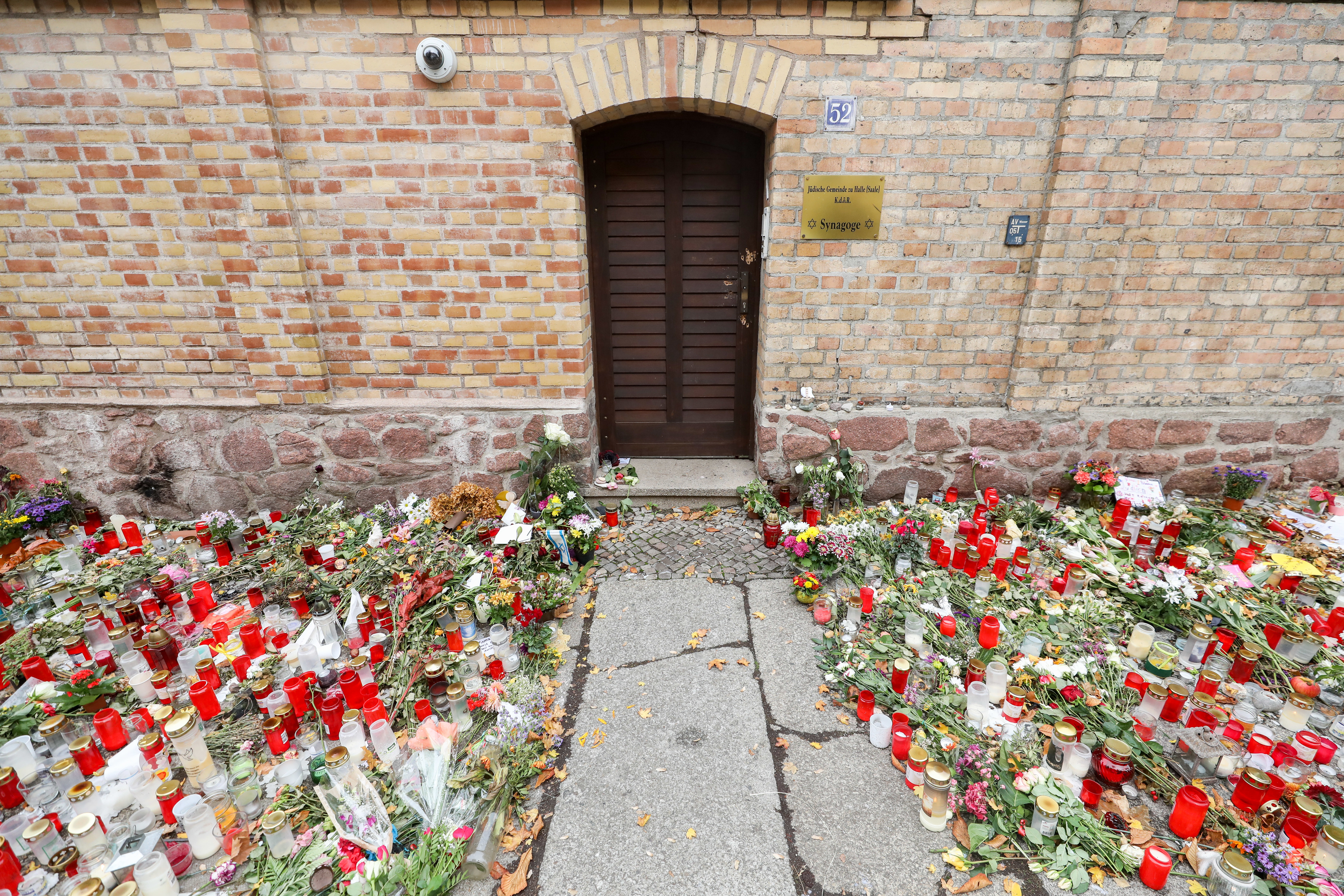 Der antisemitische Attentäter in Halle scheiterte 2019 an der Tür der Moschee, erschoss im Anschluss zwei Passanten.