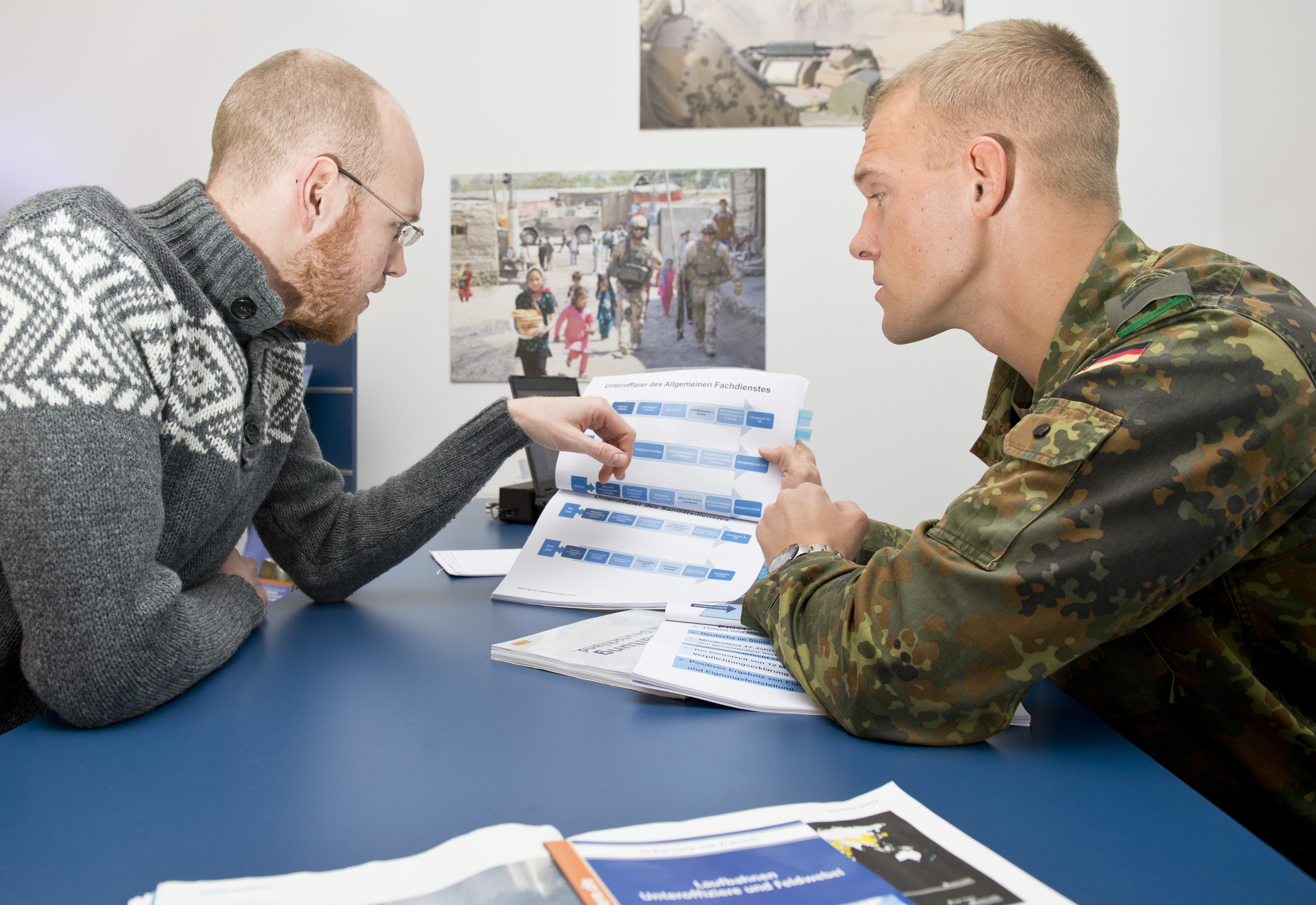 Information oder Werbung? Über die Rolle der Bundeswehr an Schulen ist eine heftige Debatte innerhalb der SPD entbrannt.