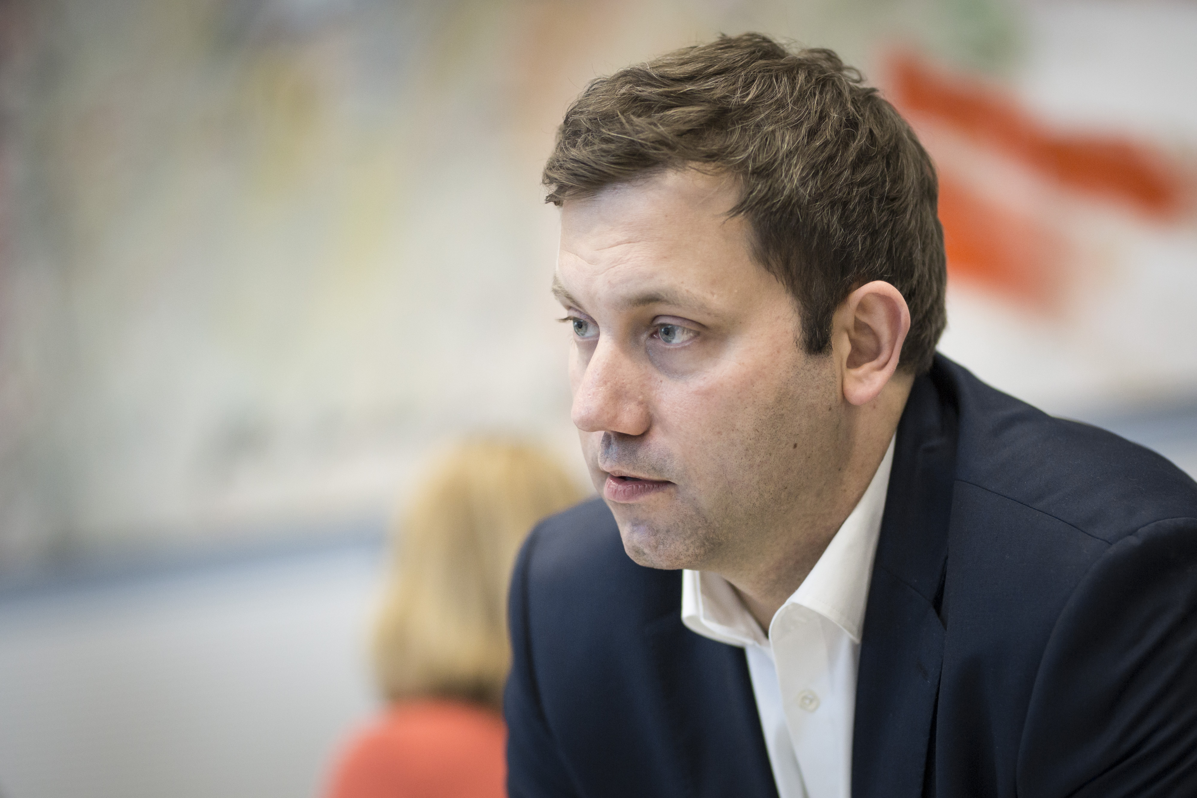 Wir müssen raus aus unserer Komfortzone und die Demokratie im Netz verteidigen, meint Klingbeil.
