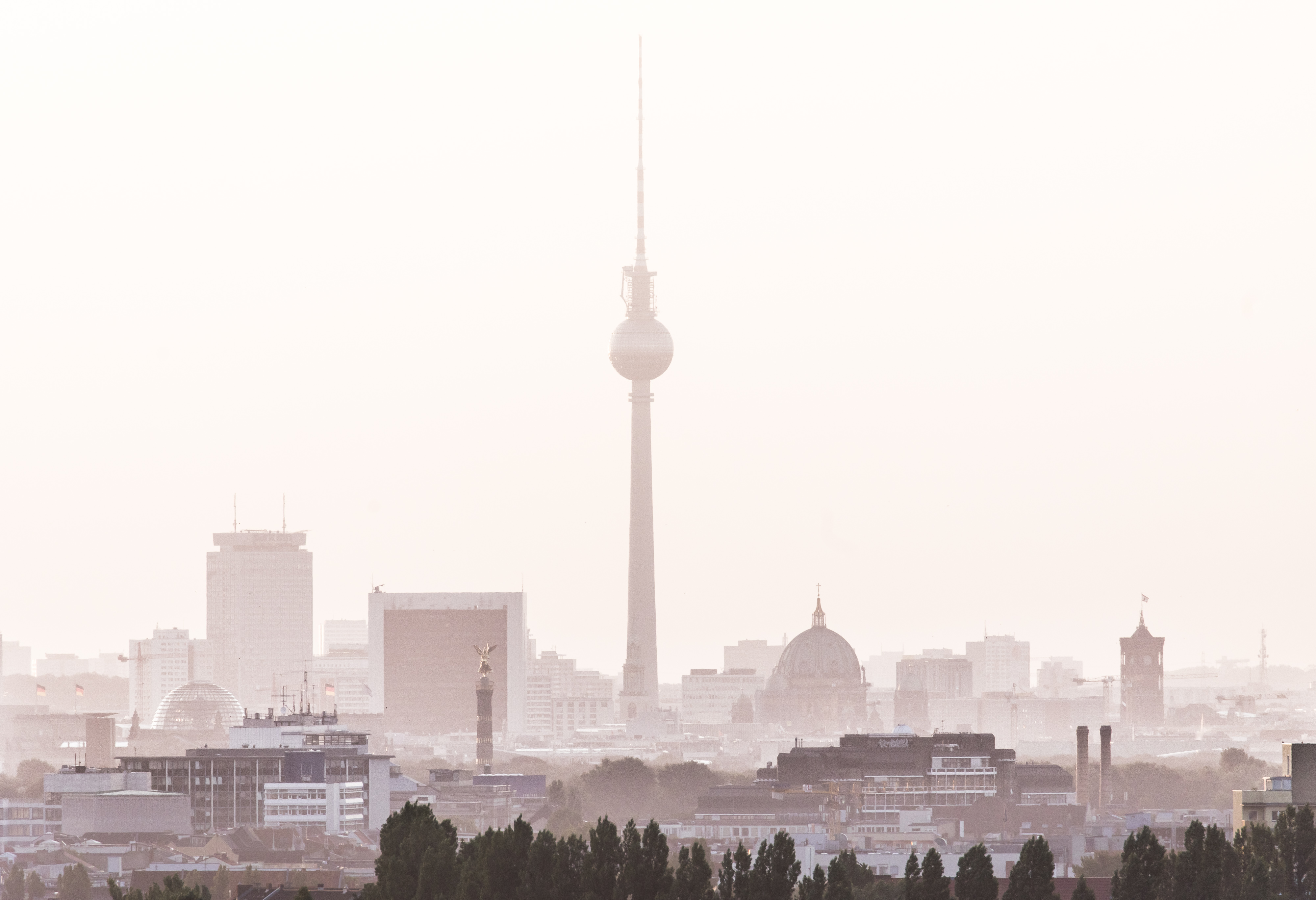 Der Berliner Senat hat den Mietendeckel beschlossen – jetzt hofft die SPD auf eine schnelle positive Entscheidung des Verfassungsgerichts.