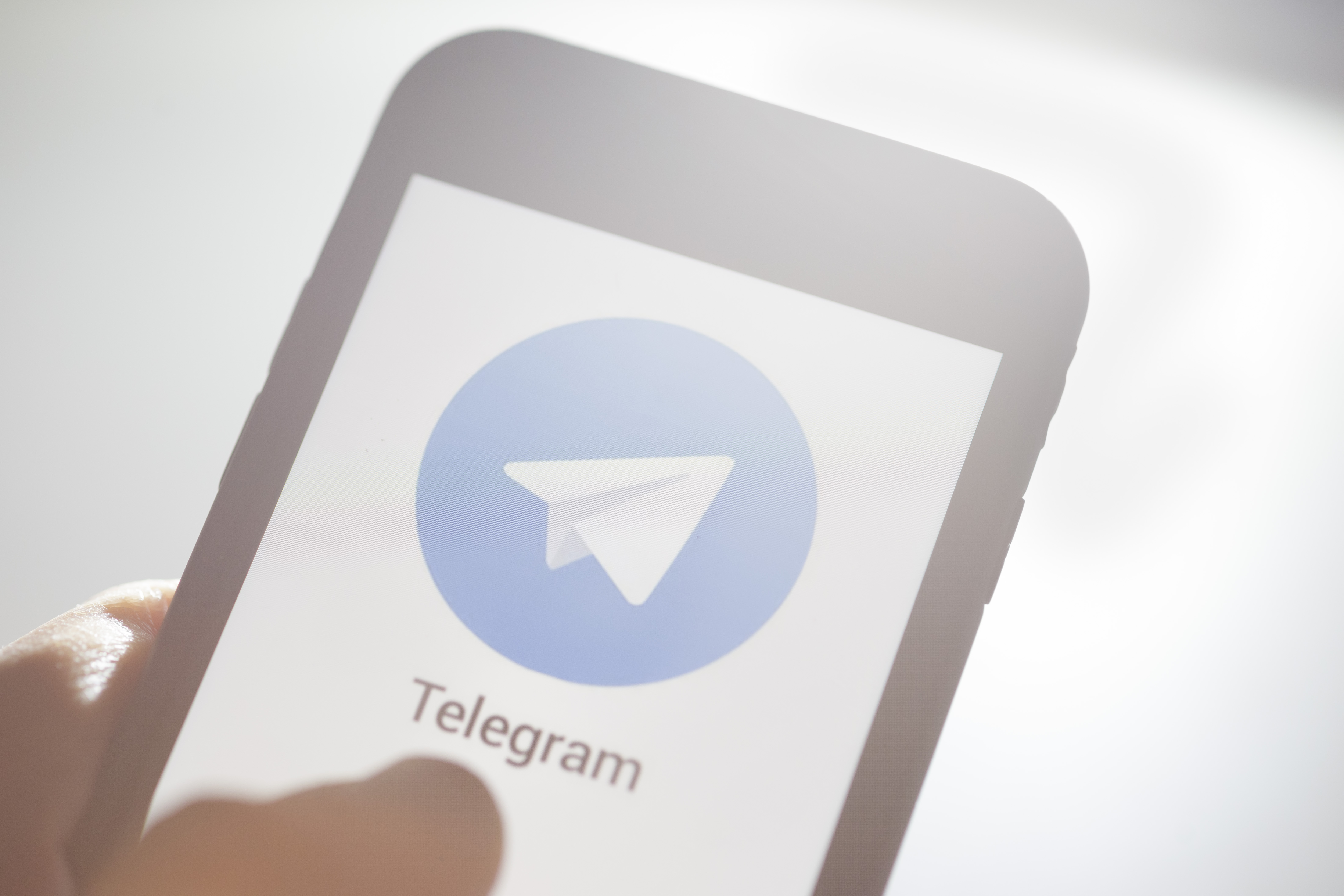Die sozialdemokratischen Innenminister*innen wollen schärfer gegen den Messenger-Dienst Telegram vorgehen.