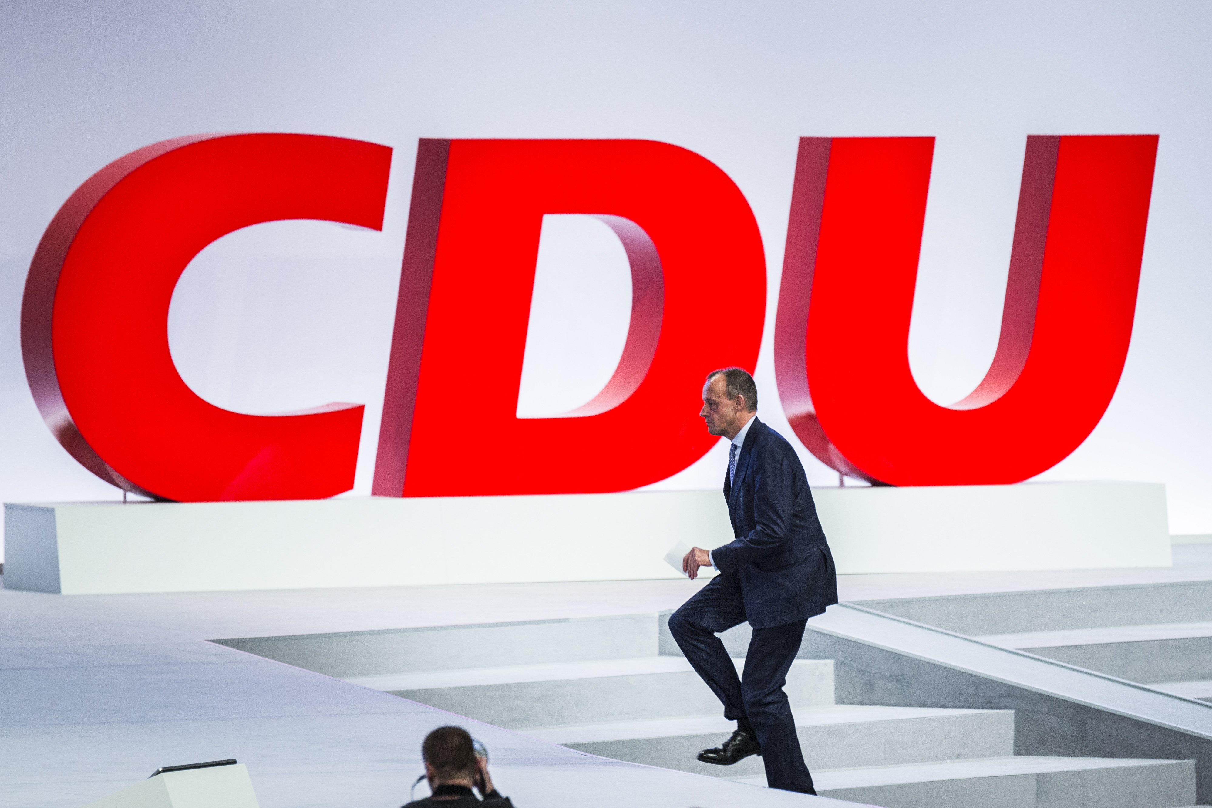 Beim dritten Mal hat es geklappt: Friedrich Merz soll neuer CDU-Vorsitzender werden. So reagiert die SPD.