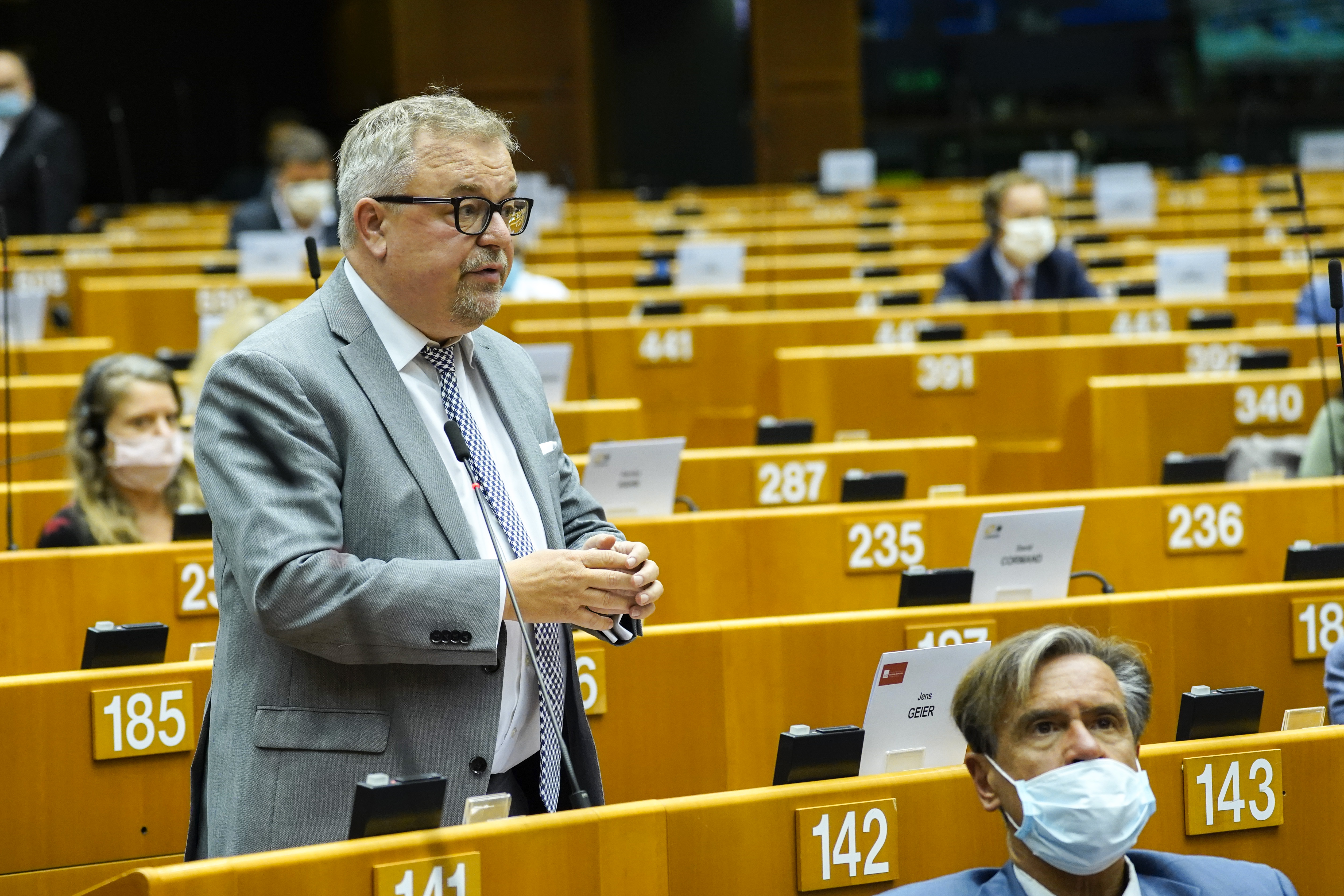 „Der Wiederaufbau darf nicht auf Kosten der Zukunftsfähigkeit der EU gehen“, betonte der Vorsitzende der SPD-Abgeordneten im Europaparlament, Jens Geier, in der Debatte über das europäische Wiederaufbauprogramm.