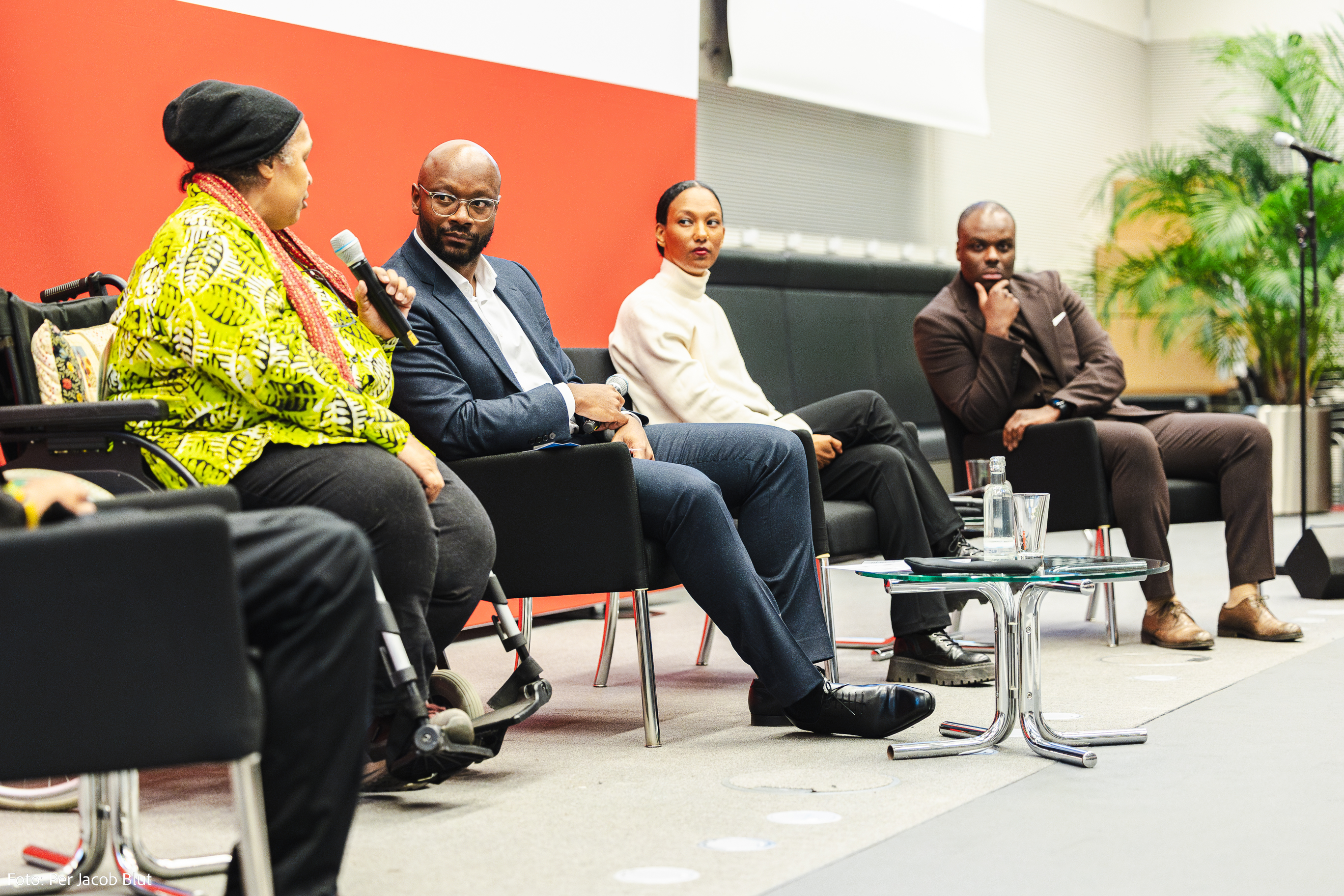 Der Bundestagsabgeordnete Armand Zorn brachte dieses Jahr den Black History Month in den Bundestag.
