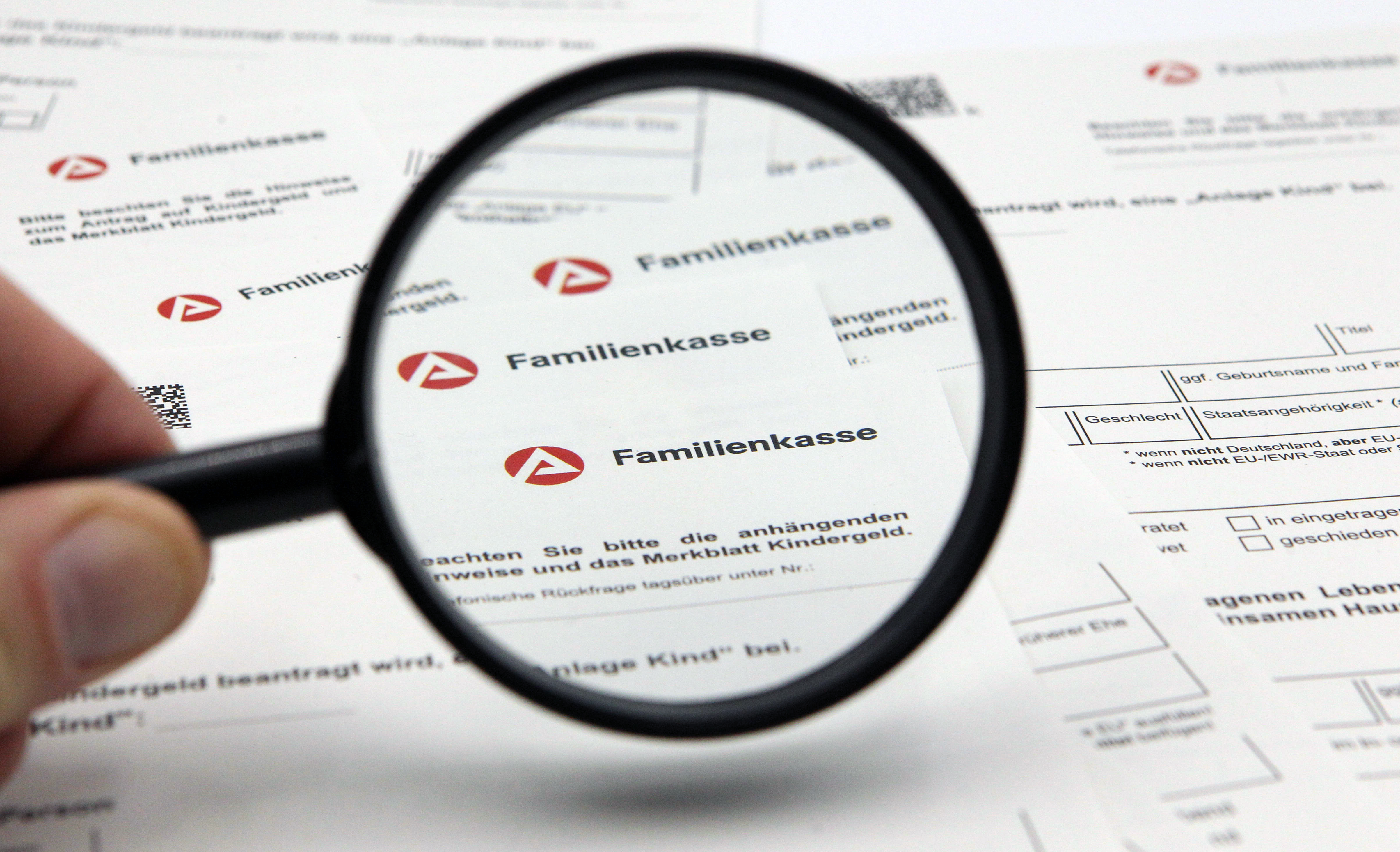 Viele soziale Leistungen müssen kompliziert beantragt werden. Die SPD-Bundestagsfraktion will das ändern.
