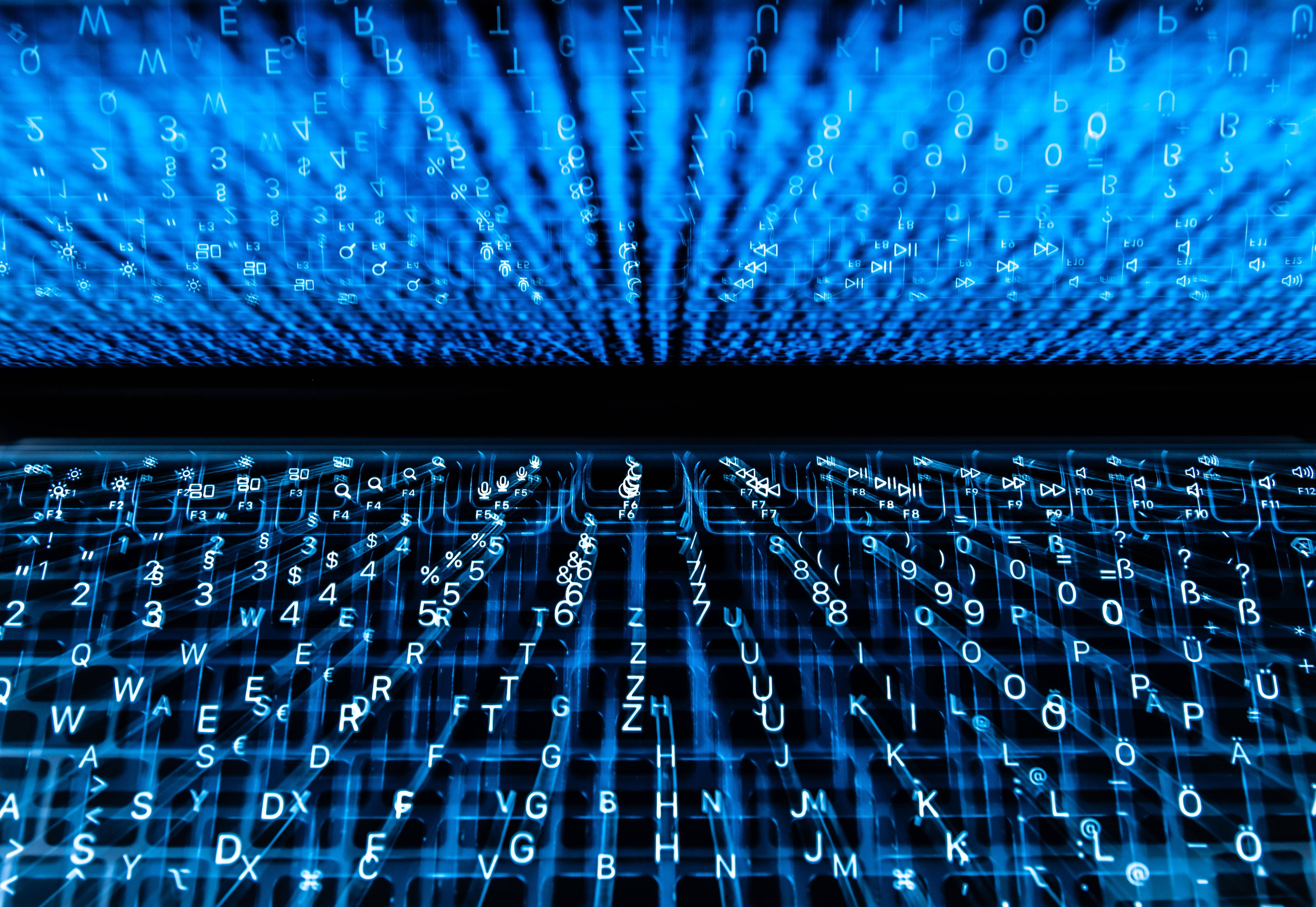 Der digitale Raum als Schlachtfeld: Die Angriffe von Hackern auf Deutschland nehmen zu.