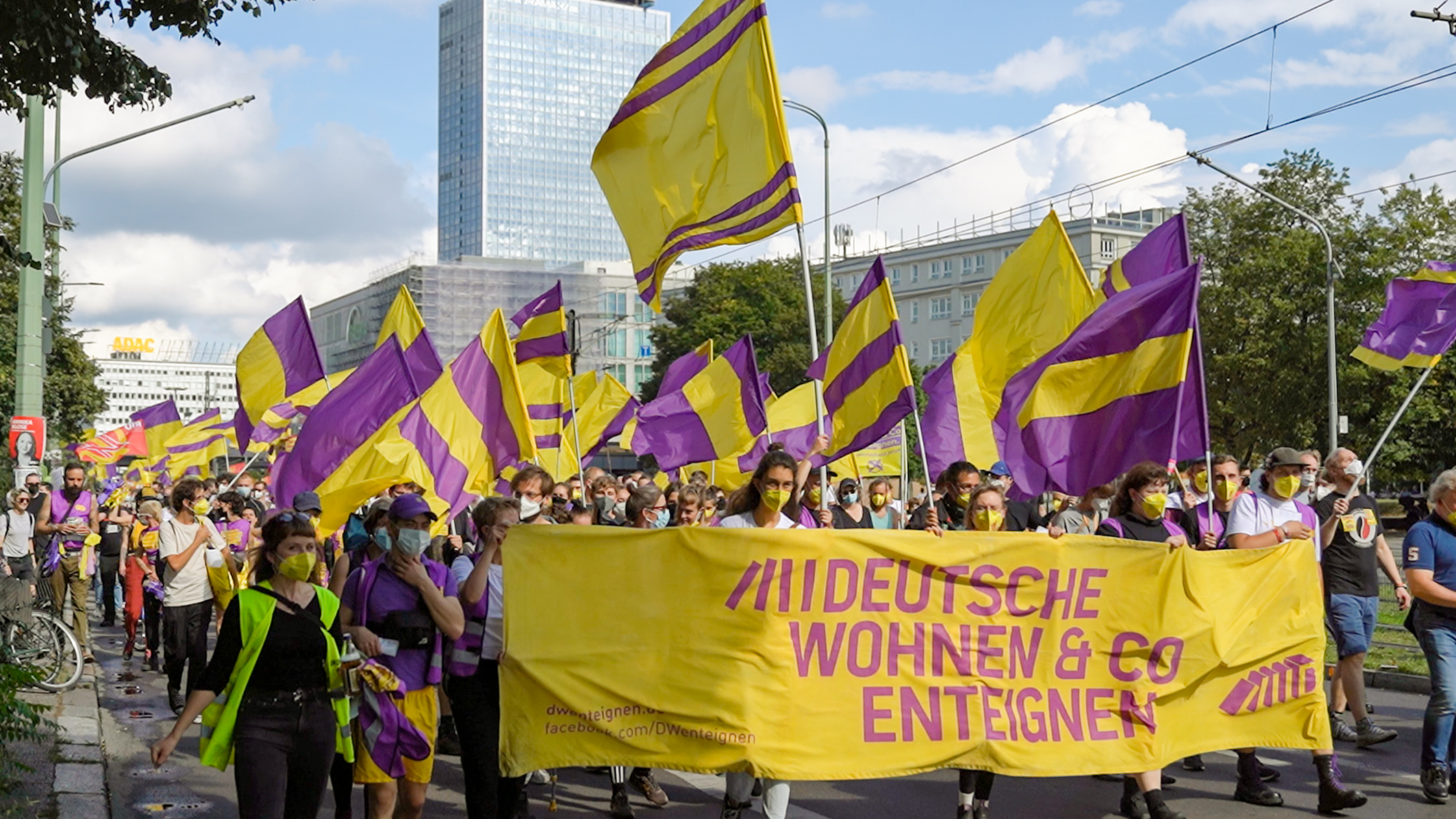 Demonstration für eine Vergesellschaftung von Wohnungsunternehmen in Berlin