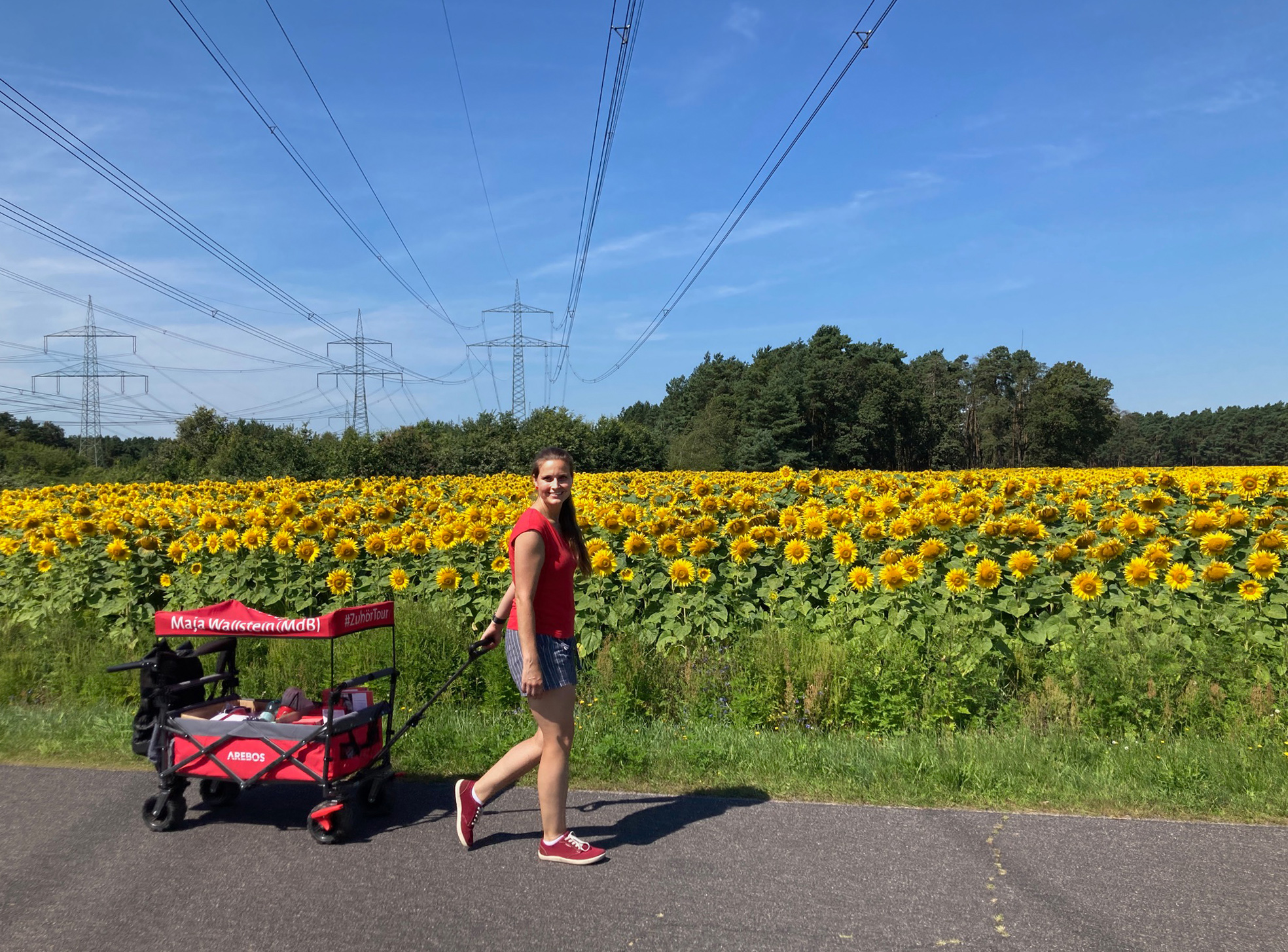 Knapp 600 Kilometer rund um Cottbus: Die SPD-Bundestagsabgeordnete Maja Wallstein ist auf „Zuhör-Tour“ in ihrem Wahlkreis.