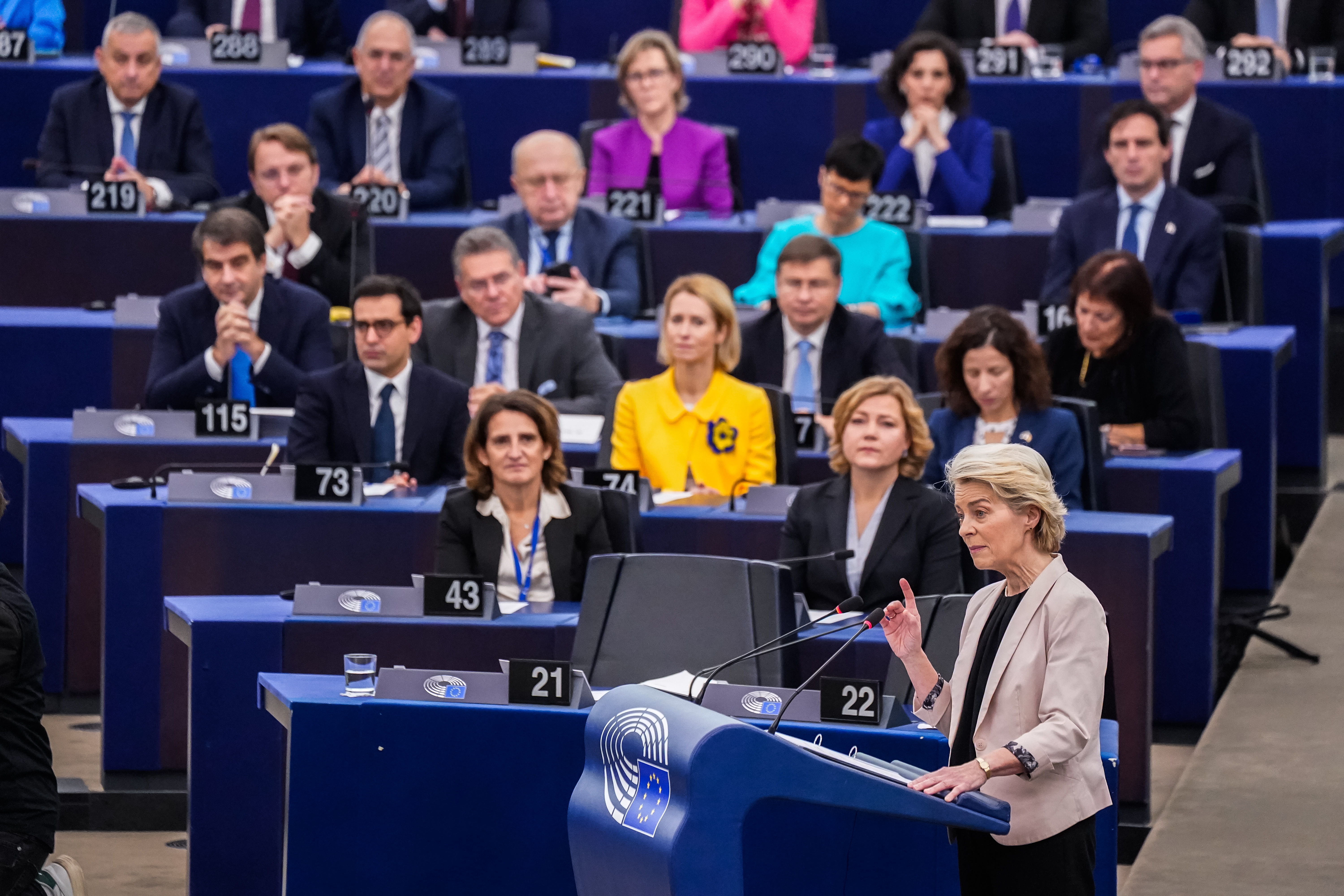 EU-Kommissionspräsidentin Ursula von der Leyen am Mittwoch im Europaparlament in Straßburg: Kuschelkurs mit den Rechtsradikalen