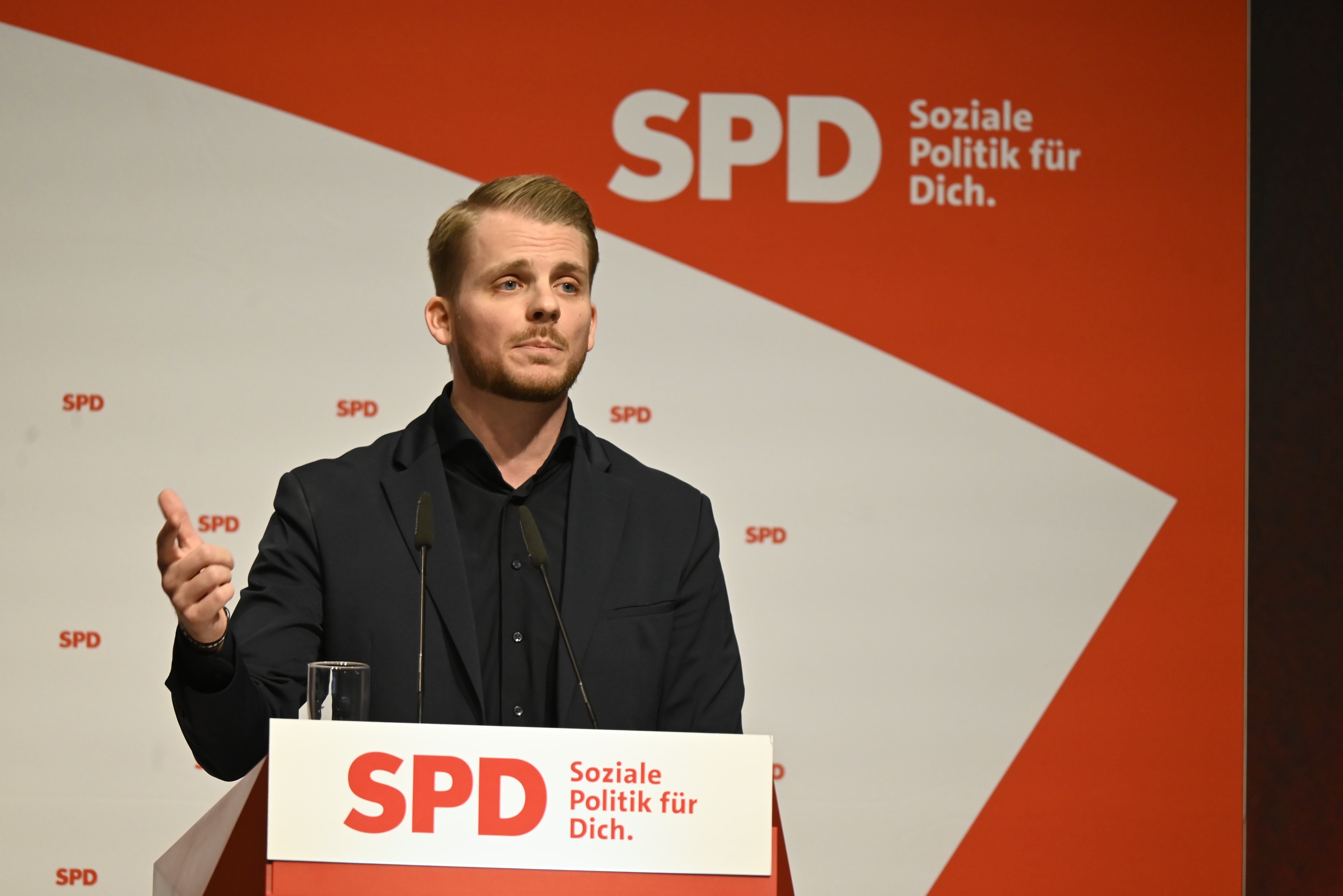 Tim Klüssendorf ist Spitzenkandidat der SPD in Schleswig-Holstein.