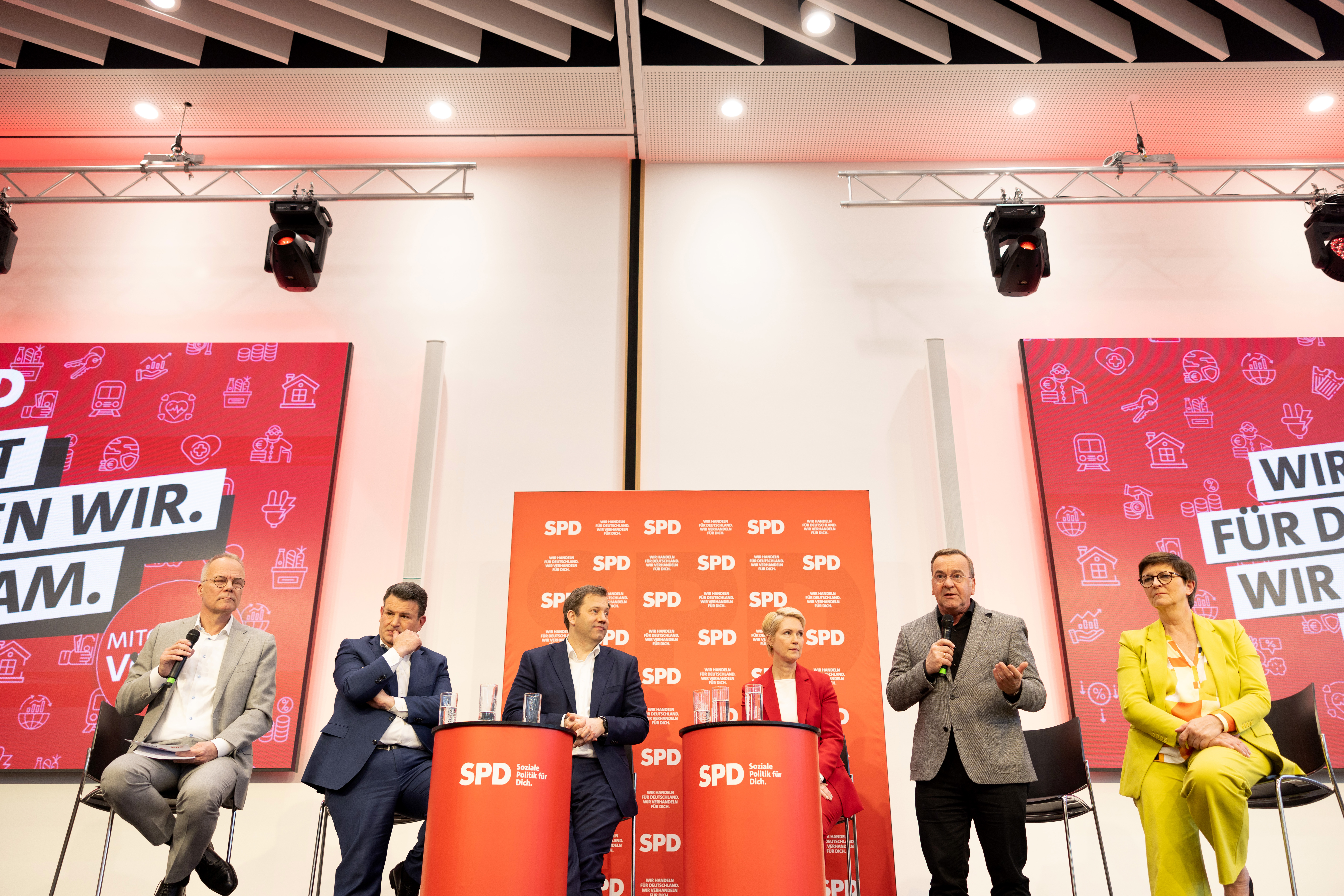 Bei der Dialogkonferenz in Hannover ging es um offene Fragen der Mitglieder zum Koalitionsvertrag.
