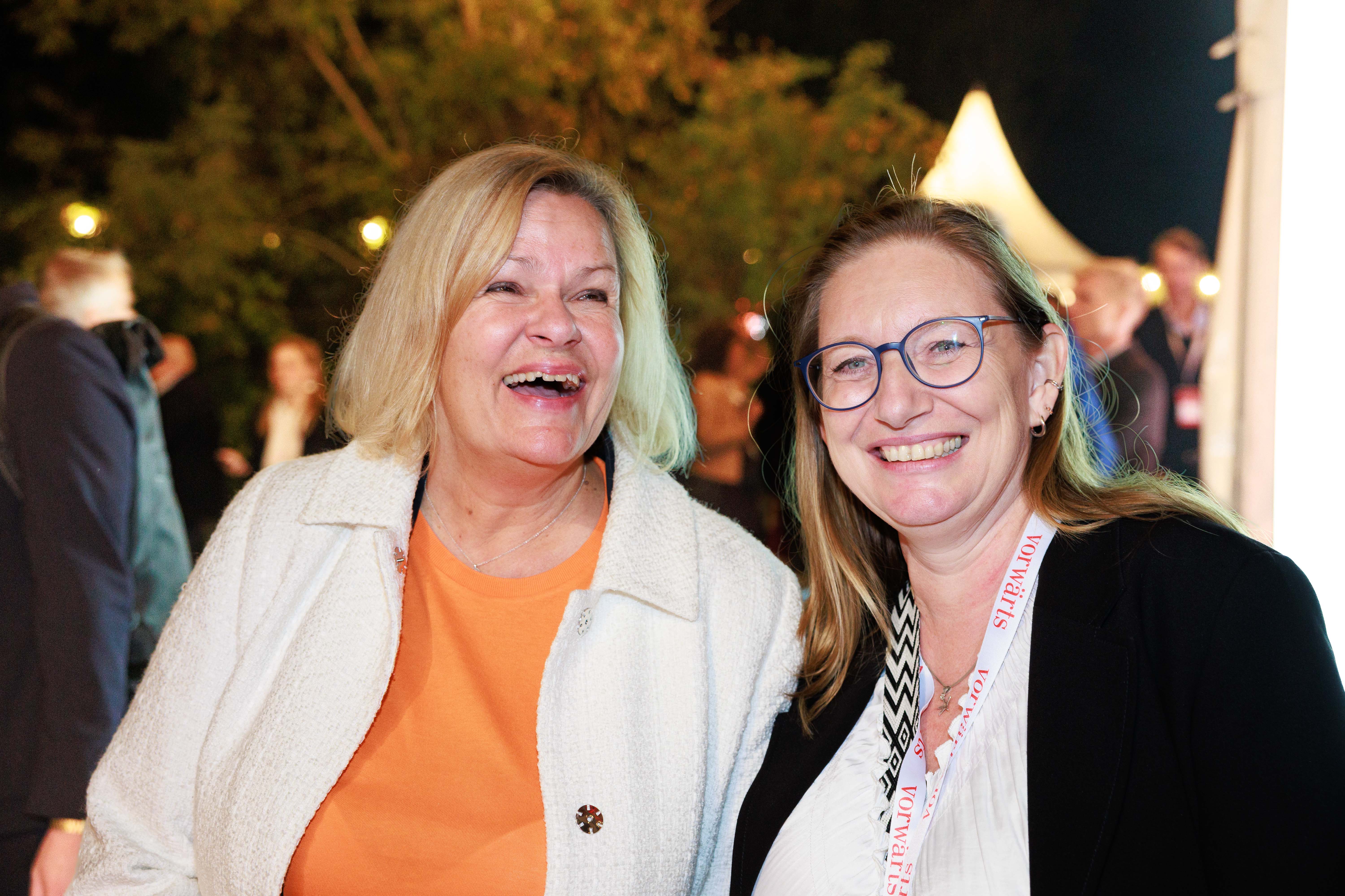 Nancy Faeser und Aylin Fischer