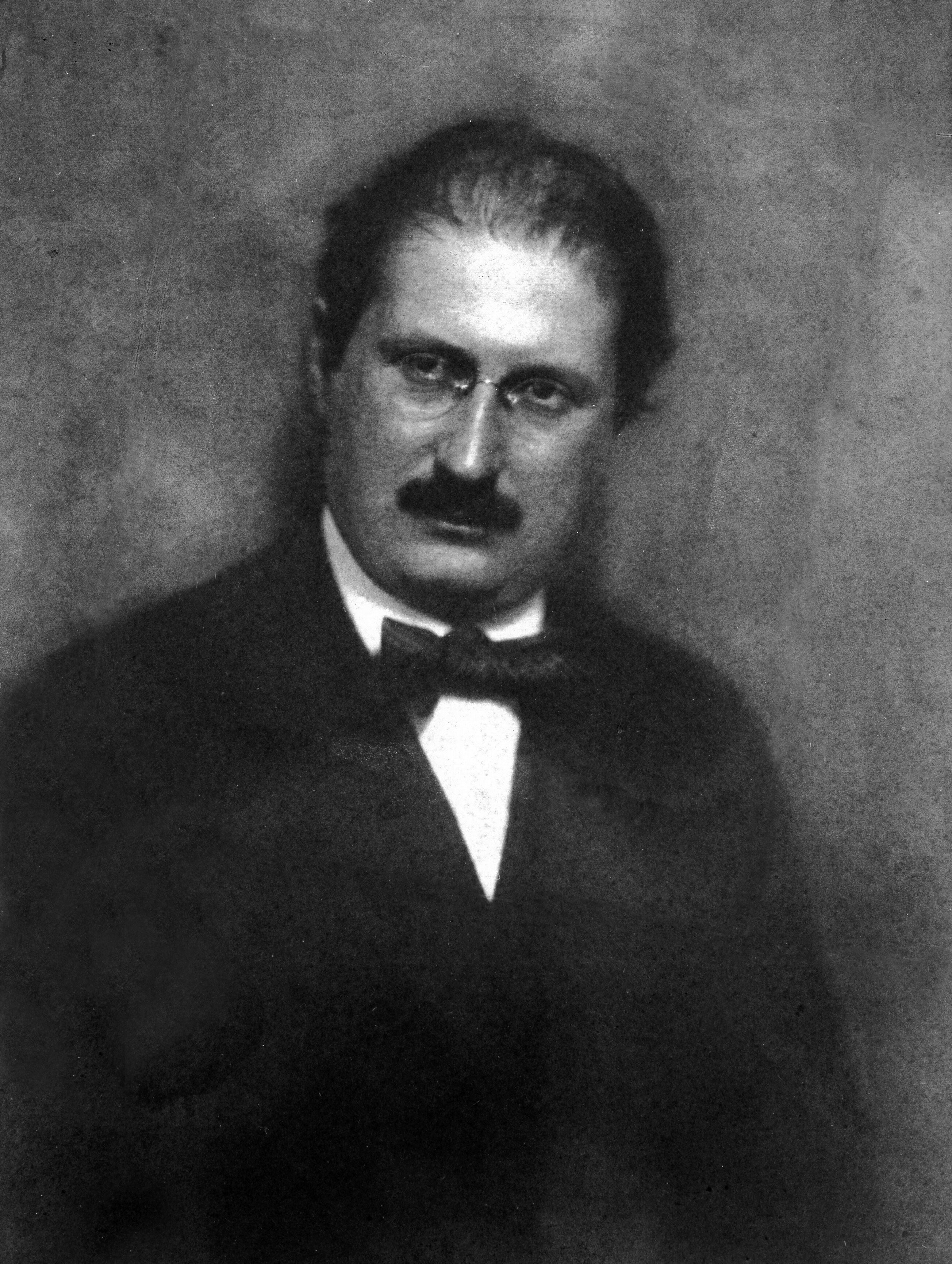 Schwarz-weiß-Porträt von Hugo Sinzheimer