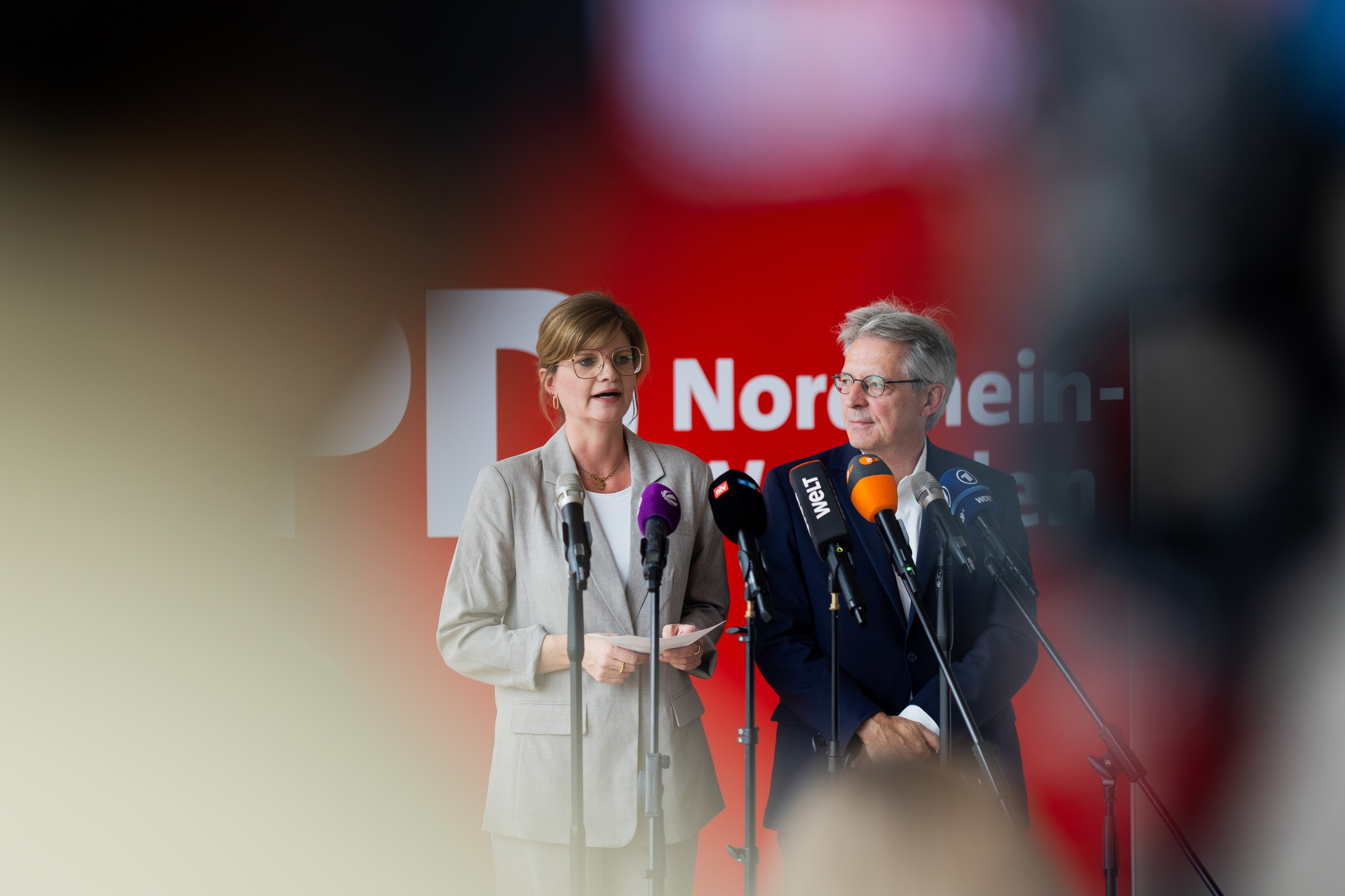 Der Tag danach: Die Vorsitzenden der NRWSPD, Sarah Philipp und Achim Post, sehen Licht und Schatten im SPD-Kommunalwahlergebnis.