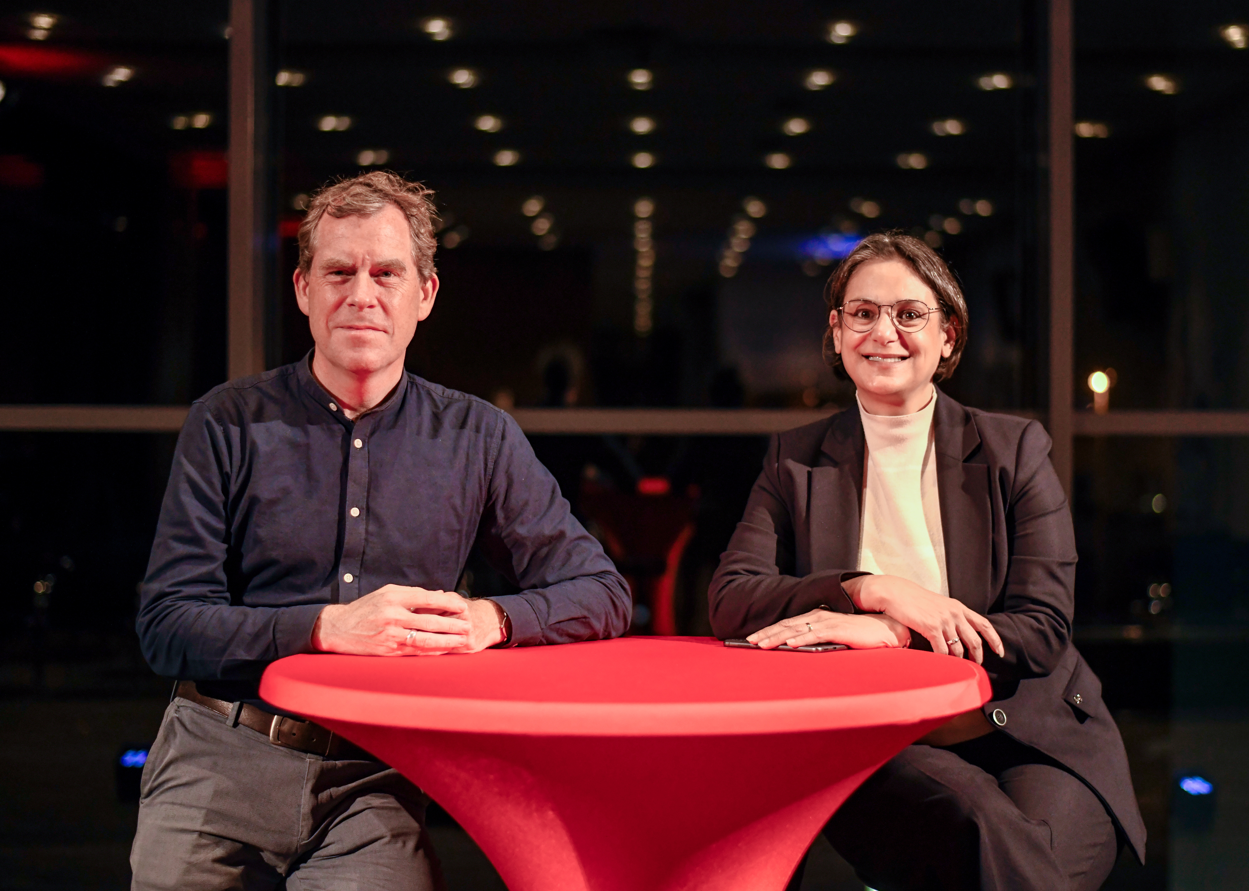 Serpil Midyatli und Ulf Kämpfer wettstreiten um die SPD-Spitzenkandidatur.