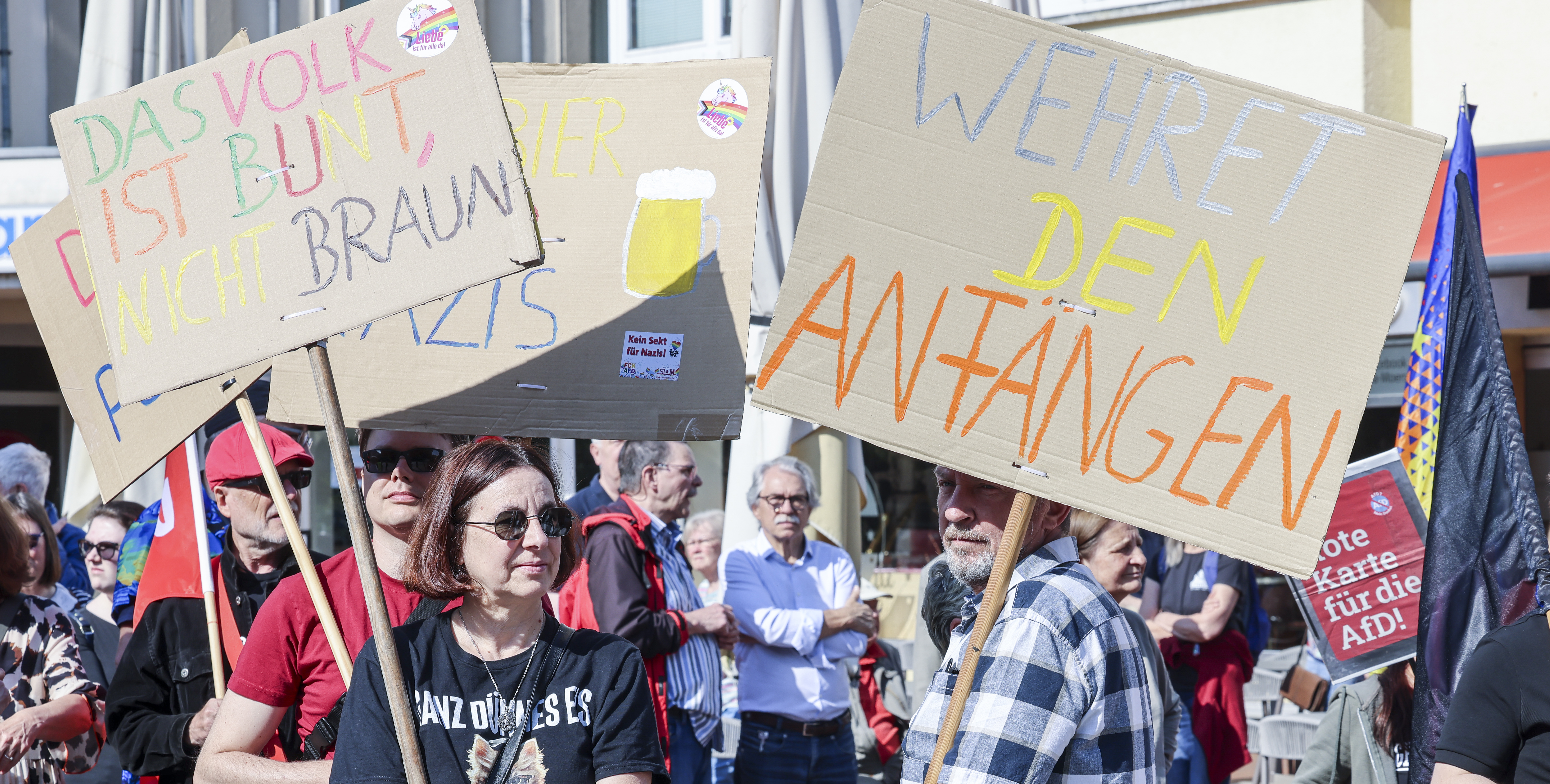 Demonstration gegen eine AfD-Veranstaltung in Nordrhein-Westfalen