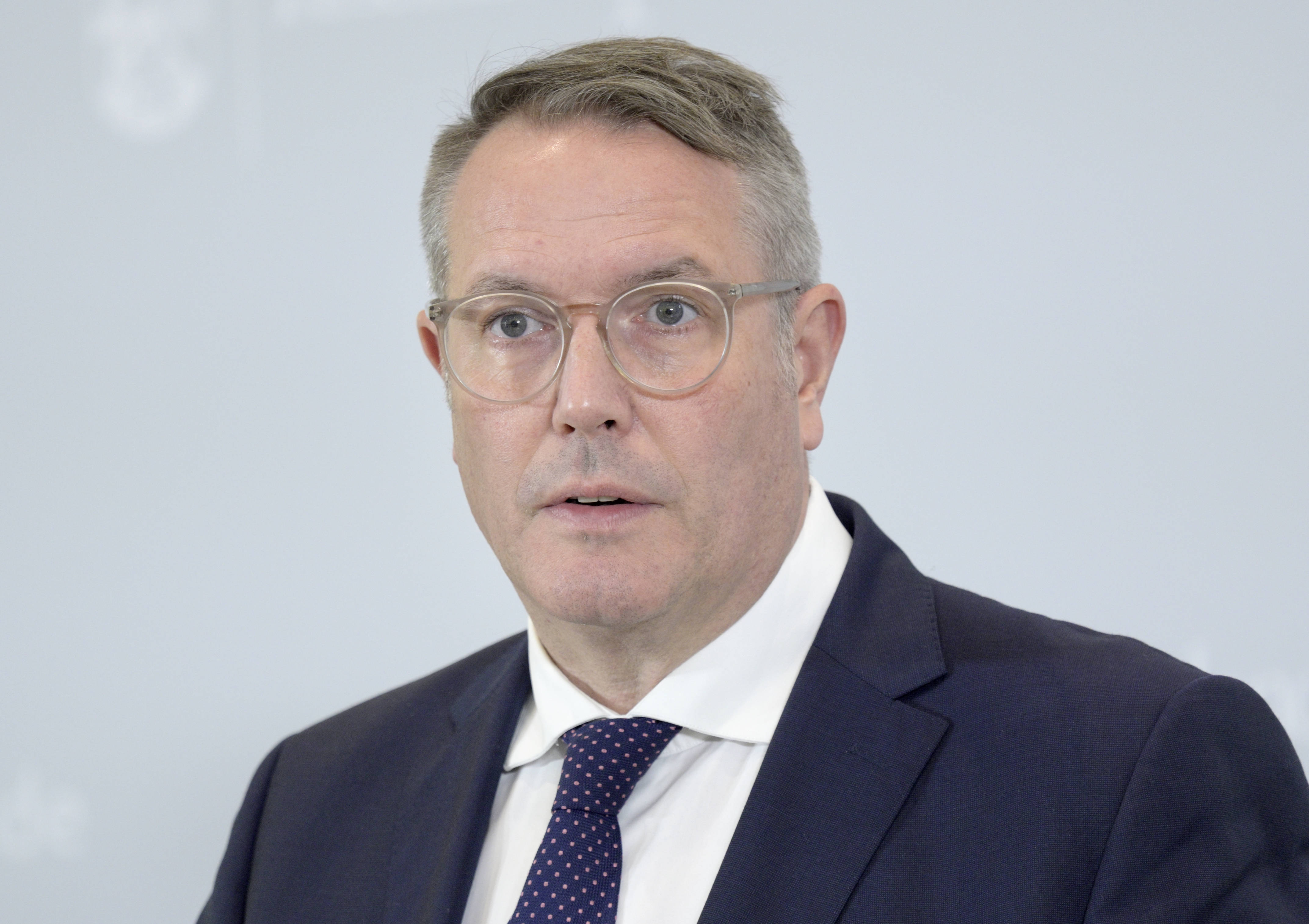 Alexander Schweitzer ist Ministerpräsident von Rheinland-Pfalz
