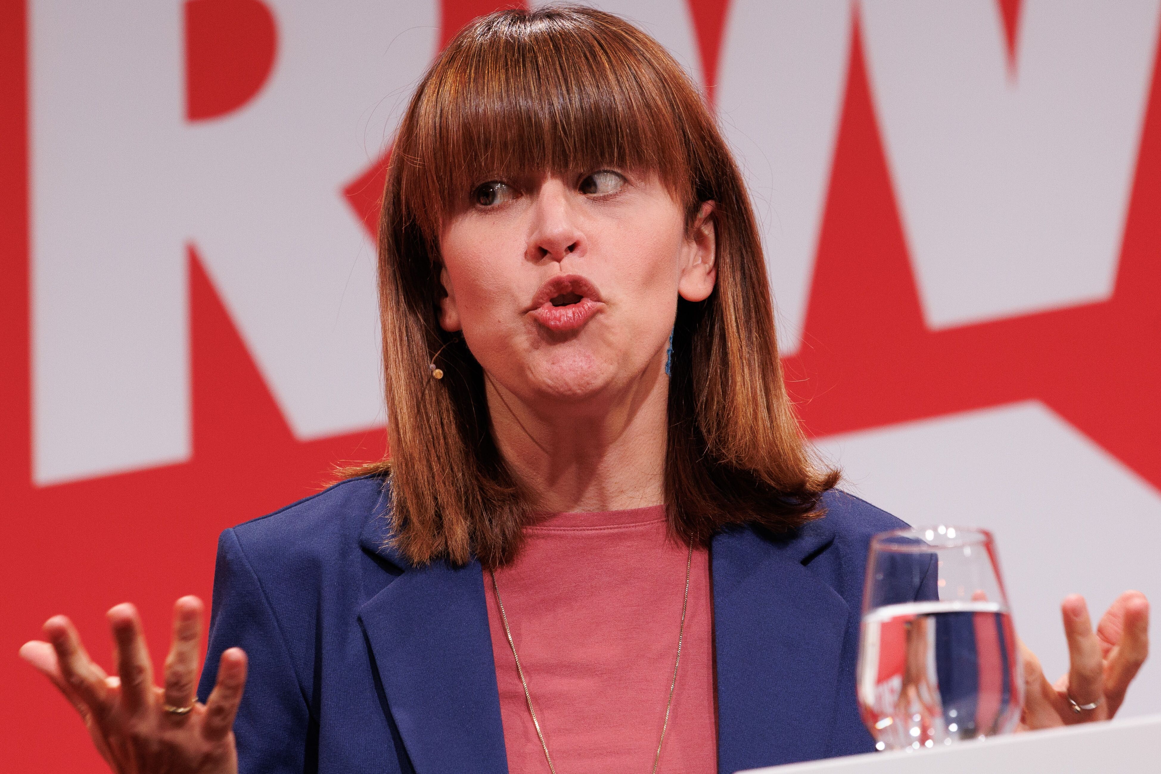 Die Politikwissenschaftlerin Julia Reuschenbach