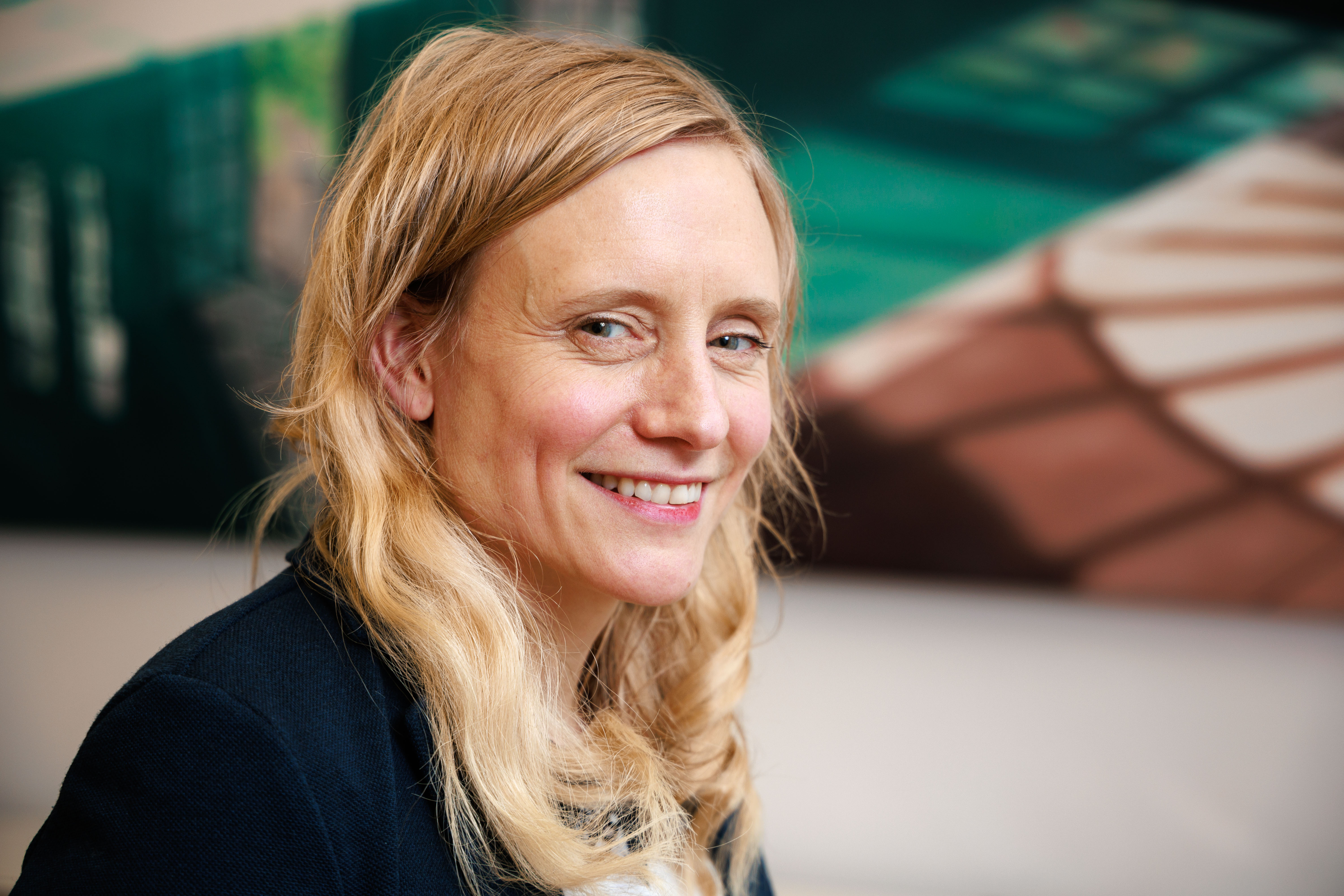 Porträt der KI-Expertin Nora Heer