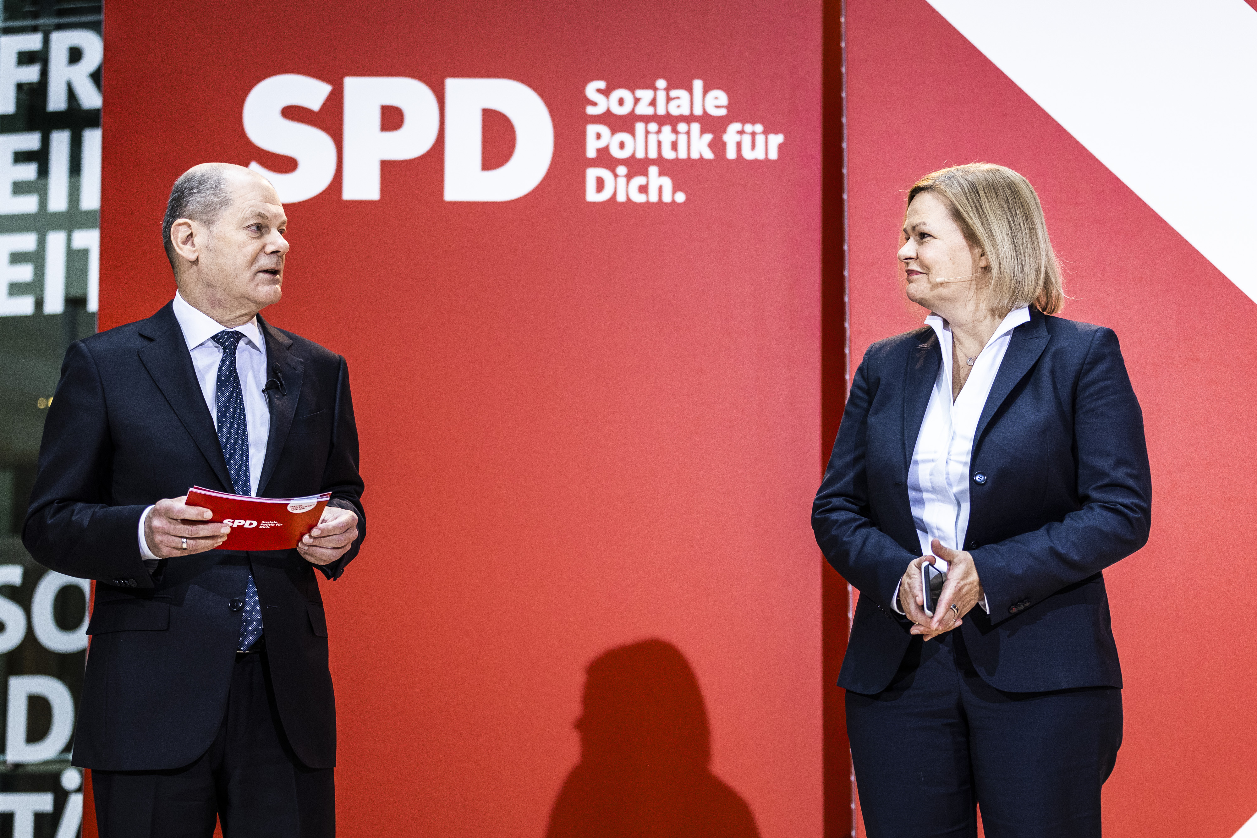 Olaf Scholz hat vier Sozialdemokratinnen in sein Kabinett berufen: Eine von ihnen ist die hessische SPD-Vorsitzende Nancy Faeser.