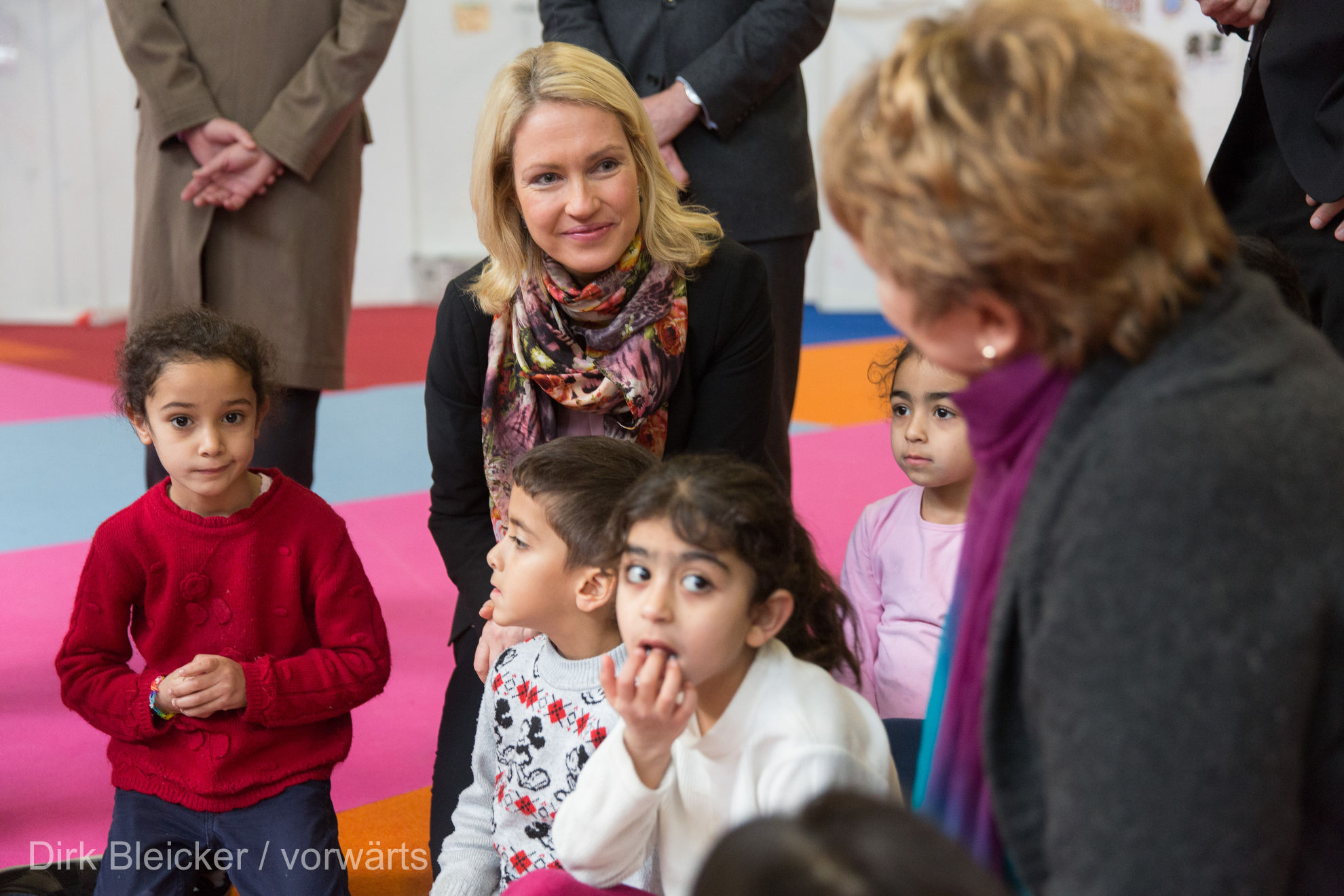 Schwesig zu Besuch im Flüchtlingsheim