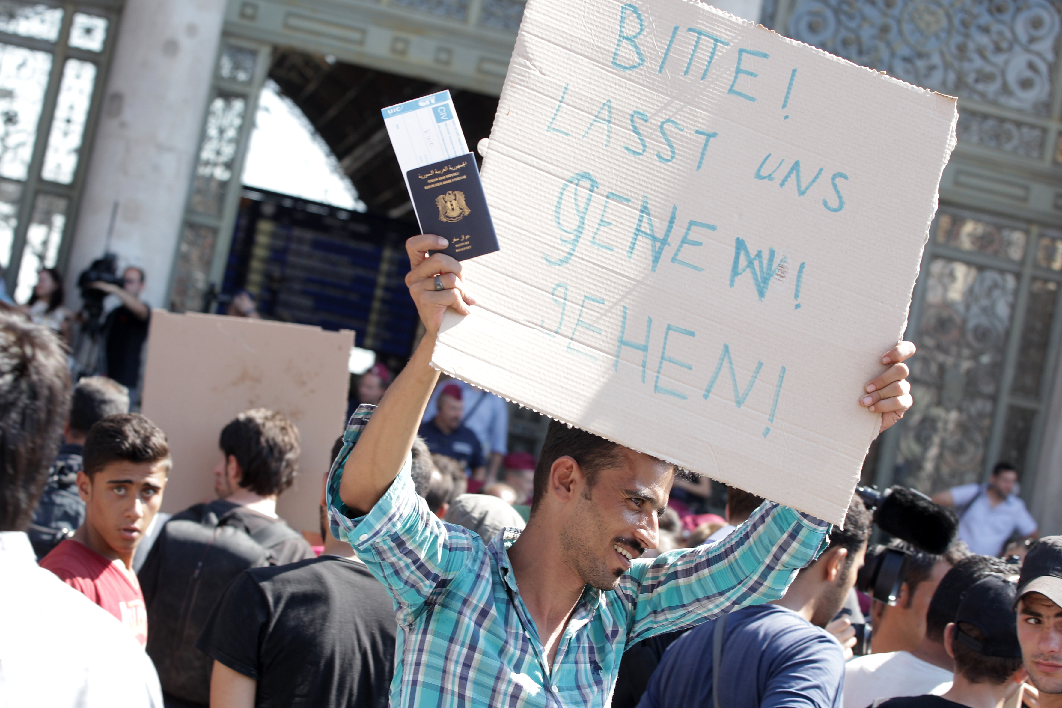 "Bitte lasst uns gehen"