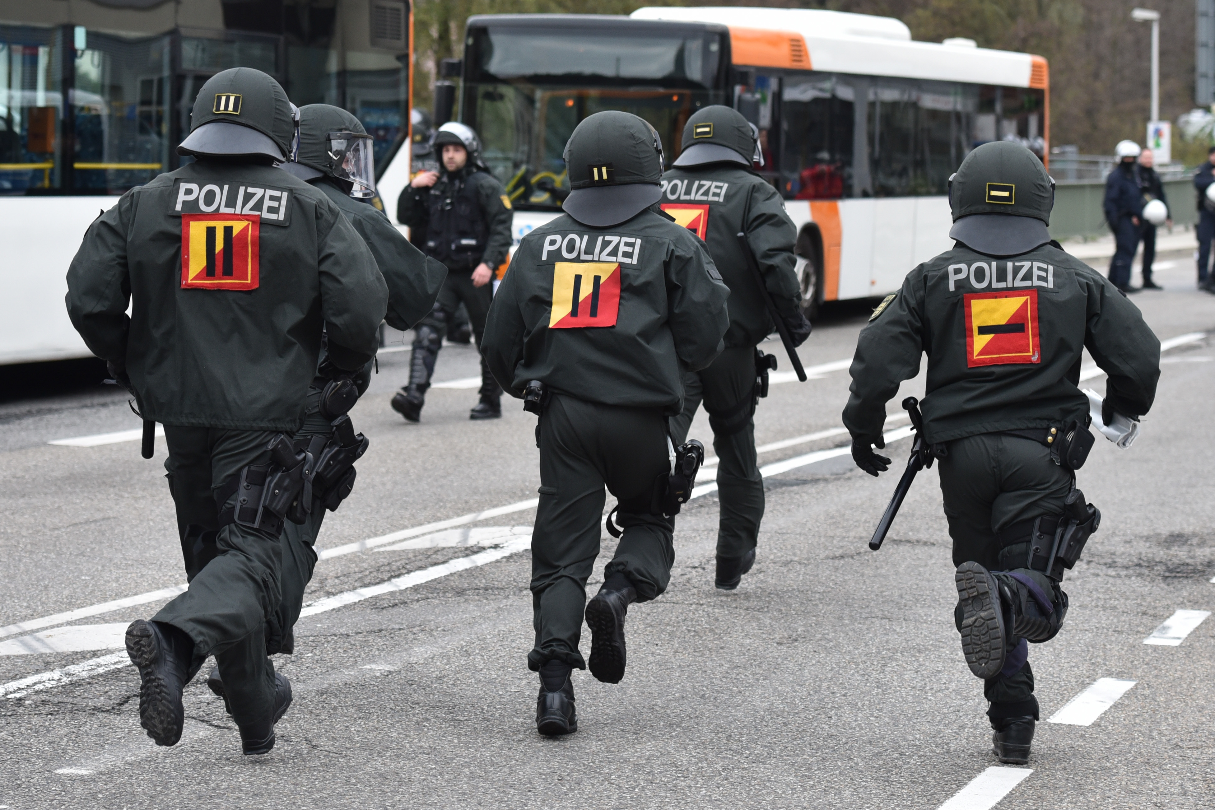 Mehr Polizei: Die SPD will 15.000 neue Polizisten für Bund und Länder.