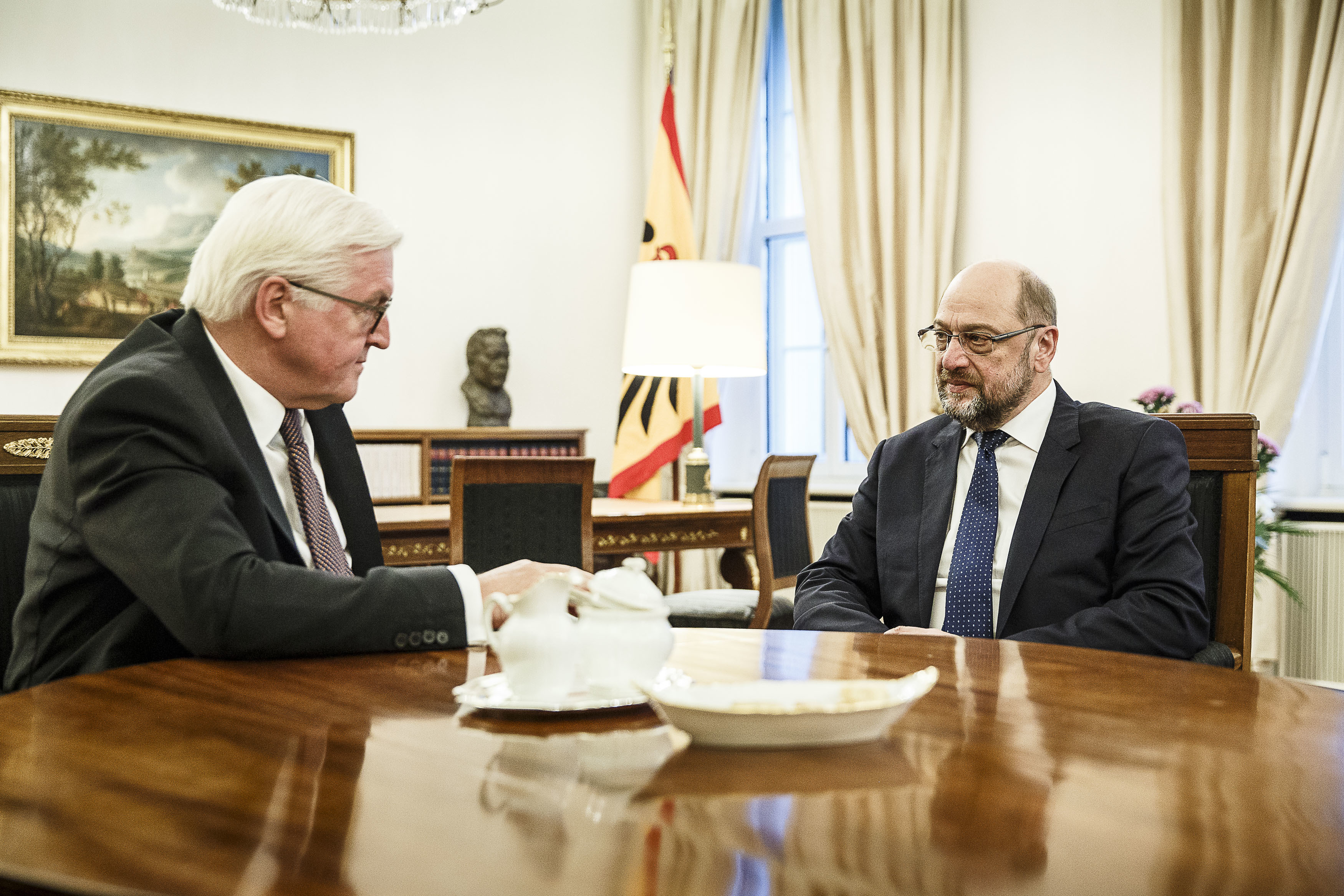 Gutes und vertrauensvolles Gespräch: Steinmeier und Schulz im Schloss Bellevue