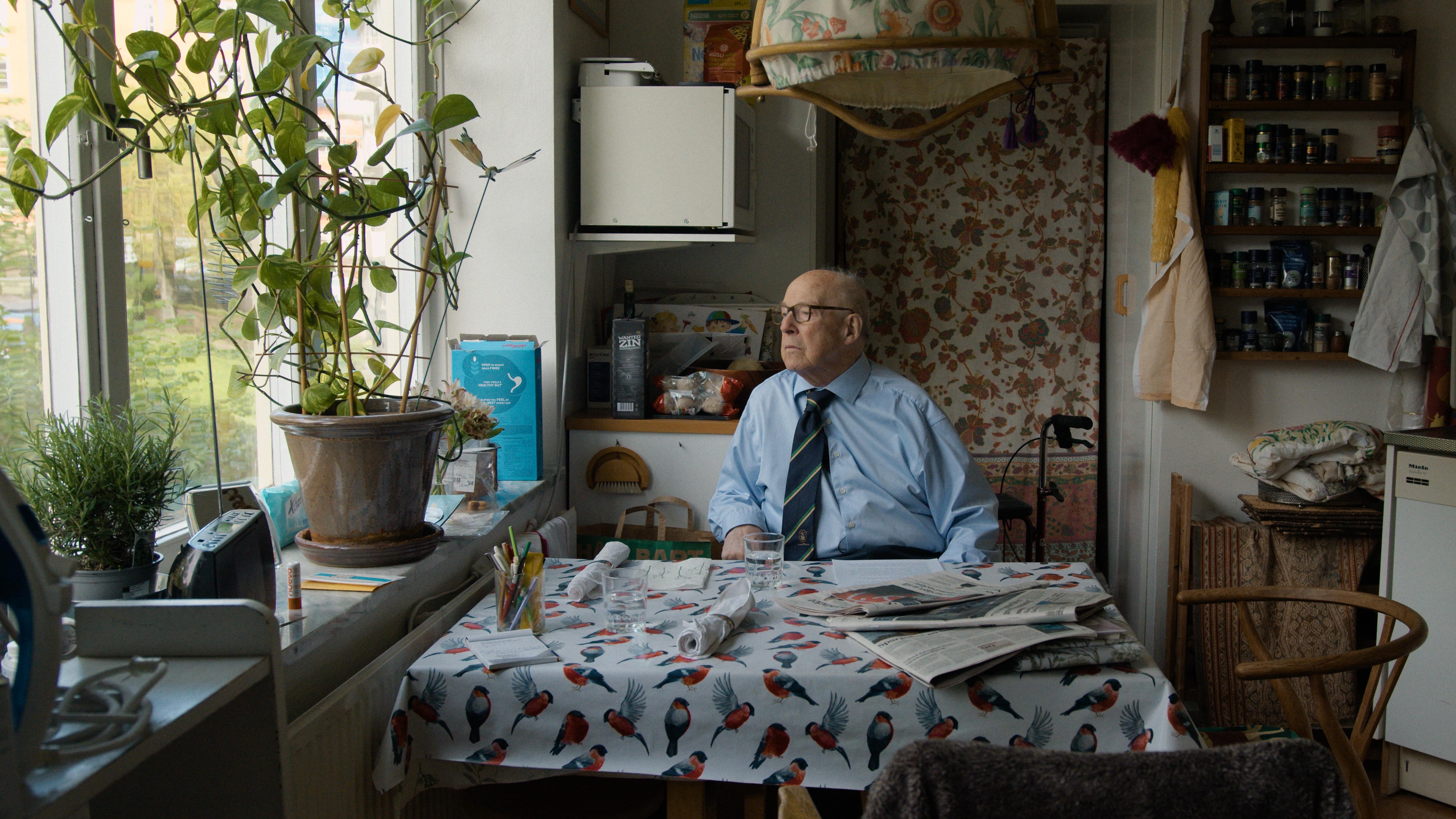 Gemütlichkeit nach turbulenten Jahren: Der frühere Top-Diplomat Hans Blix in seiner Wohnung.