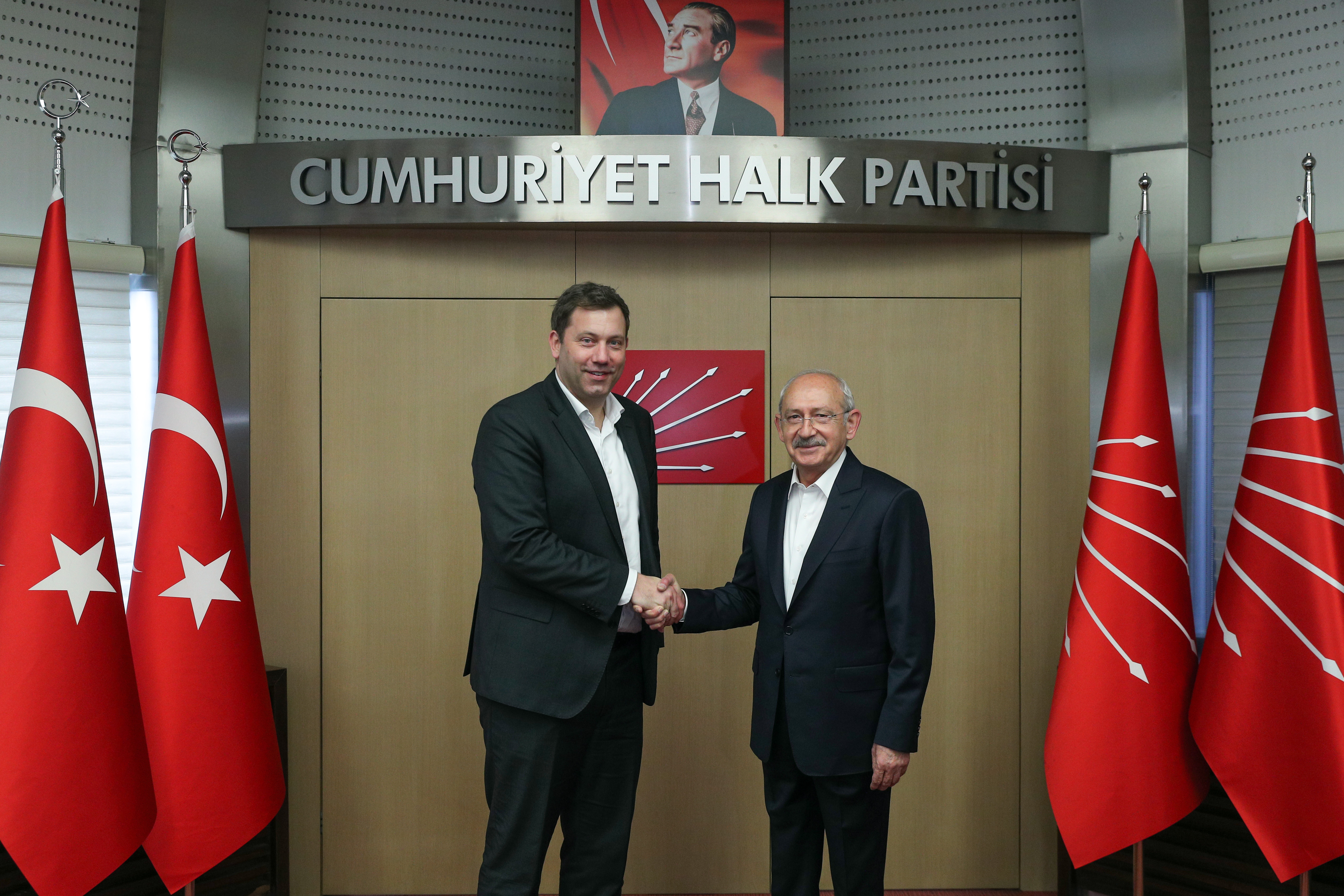 Besuch unter Freunden: SPD-Chef Lars Klingbeil beim Vorsitzenden der türkischen CHP, Kemal Kılıçdaroğlu.