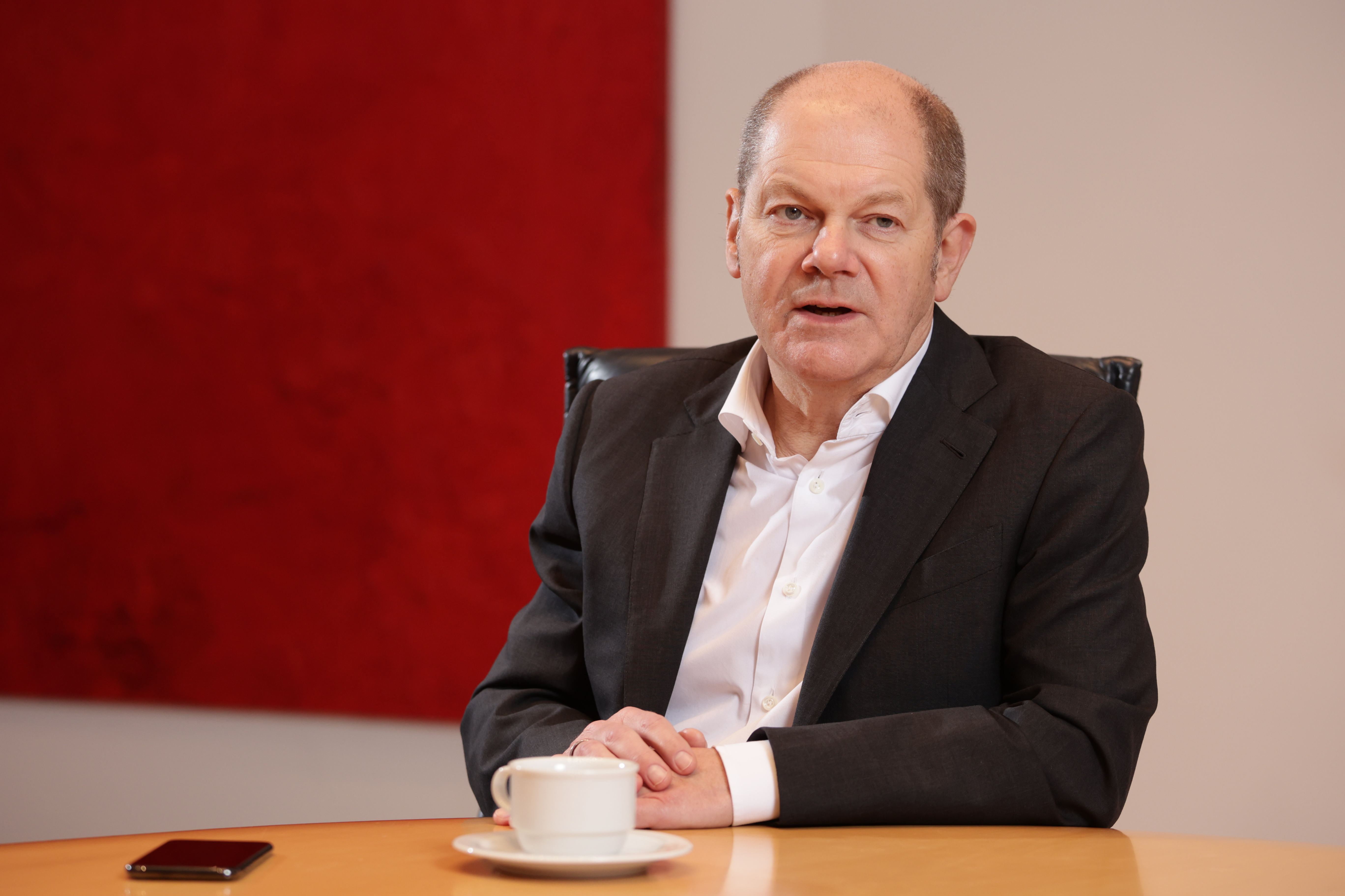 SPD-Kanzlerkandidat Olaf Scholz: Für mich war es wichtig, eine Reaktion auf die Corona-Krise herbeizuführen, die solidarisch ist und die wirtschaftlichen und sozialen Folgen der Pandemie in allen EU-Staaten begrenzt.