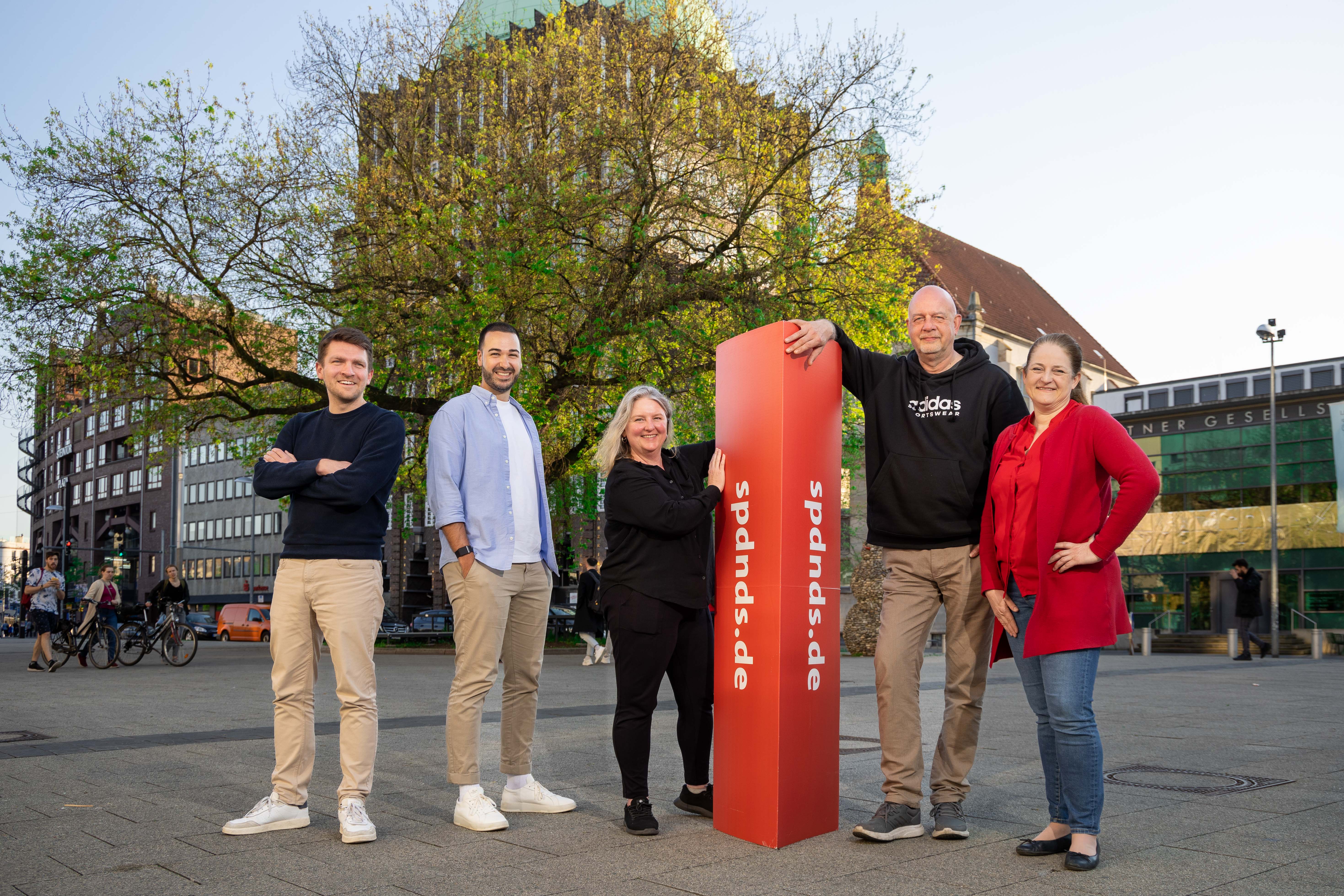 Wollen die Digitalisierung stärker in den Mittelpunkt der SPD-Politik rücken: Erik Tuchtfeld, Marcel Kuru, Cornelia Fett, Carsten Sawosch und Gabi Diercks-O’Brien vom Arbeitskreis Digitale Gesellschaft der SPD Hannover