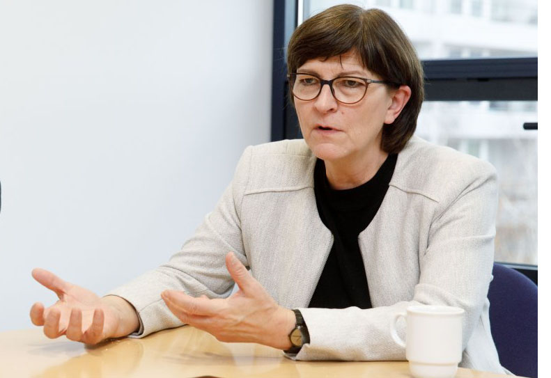 Hofft auf schnelle Umsetzung der Vereinbarungen des Bildungsgipfels: SPD-Parteivorsitzende Saskia Esken.