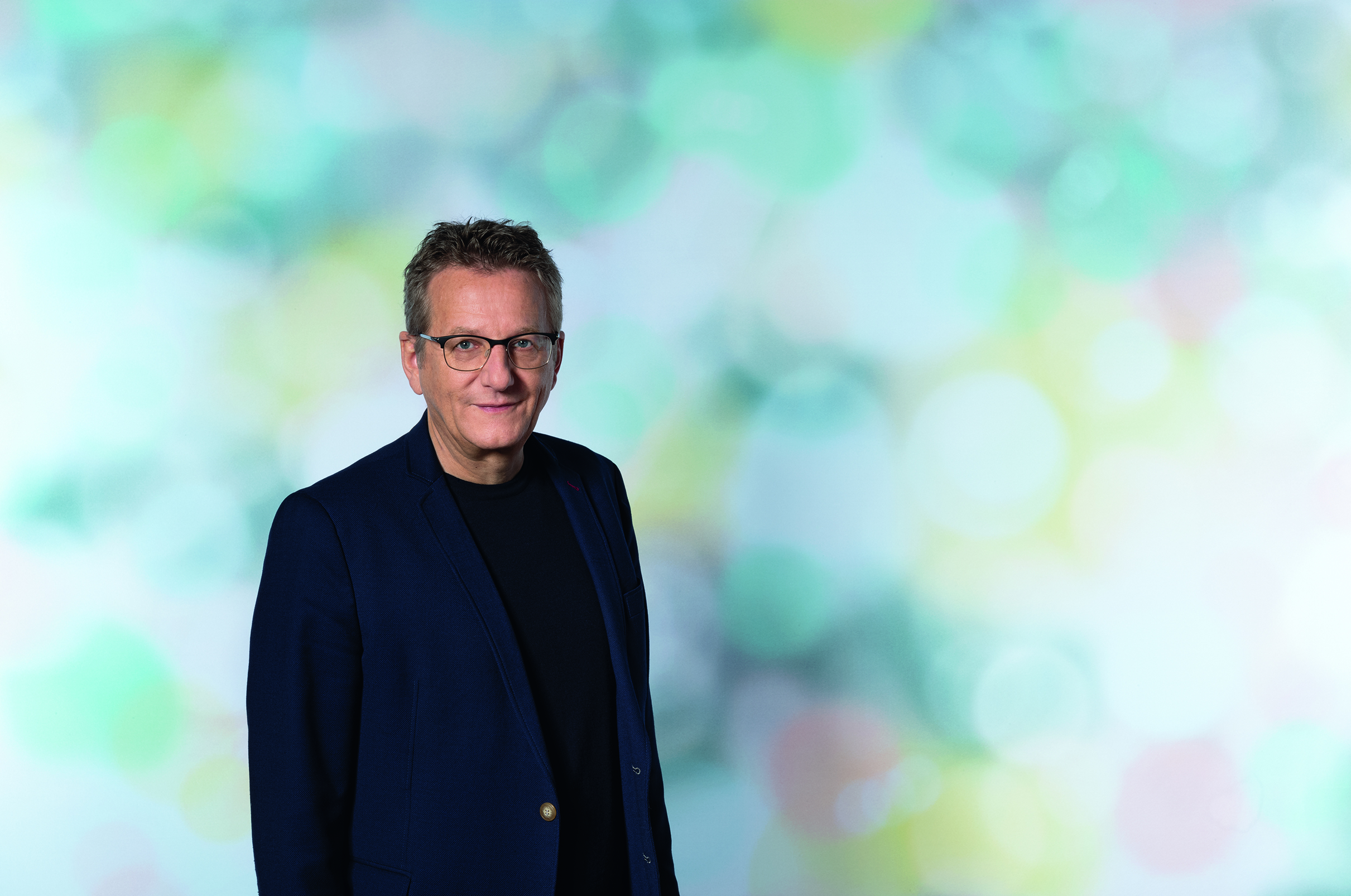 Dietmar Köster kommt aus dem Landesverband Nordrhein-Westfalen und sitzt seit 2014 im Europaparlament.