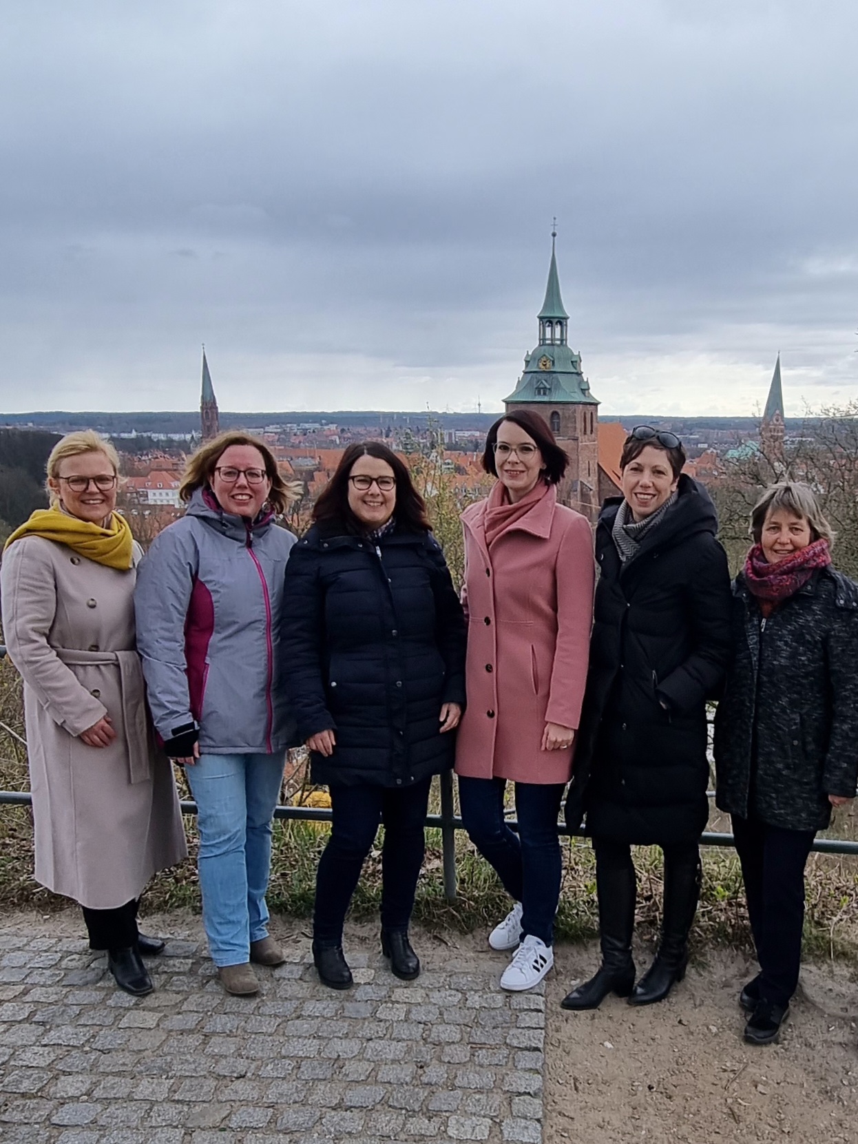 Erfolgreiche SPD-Kommunalpolitikerinnen unter sich (v.l.): Katja Glybowskaja, Cathleen Kiefert-Demuth, Christine Jung, Annkathrin Wulff, Sarah Zalfen, Elisabeth Schwerin.