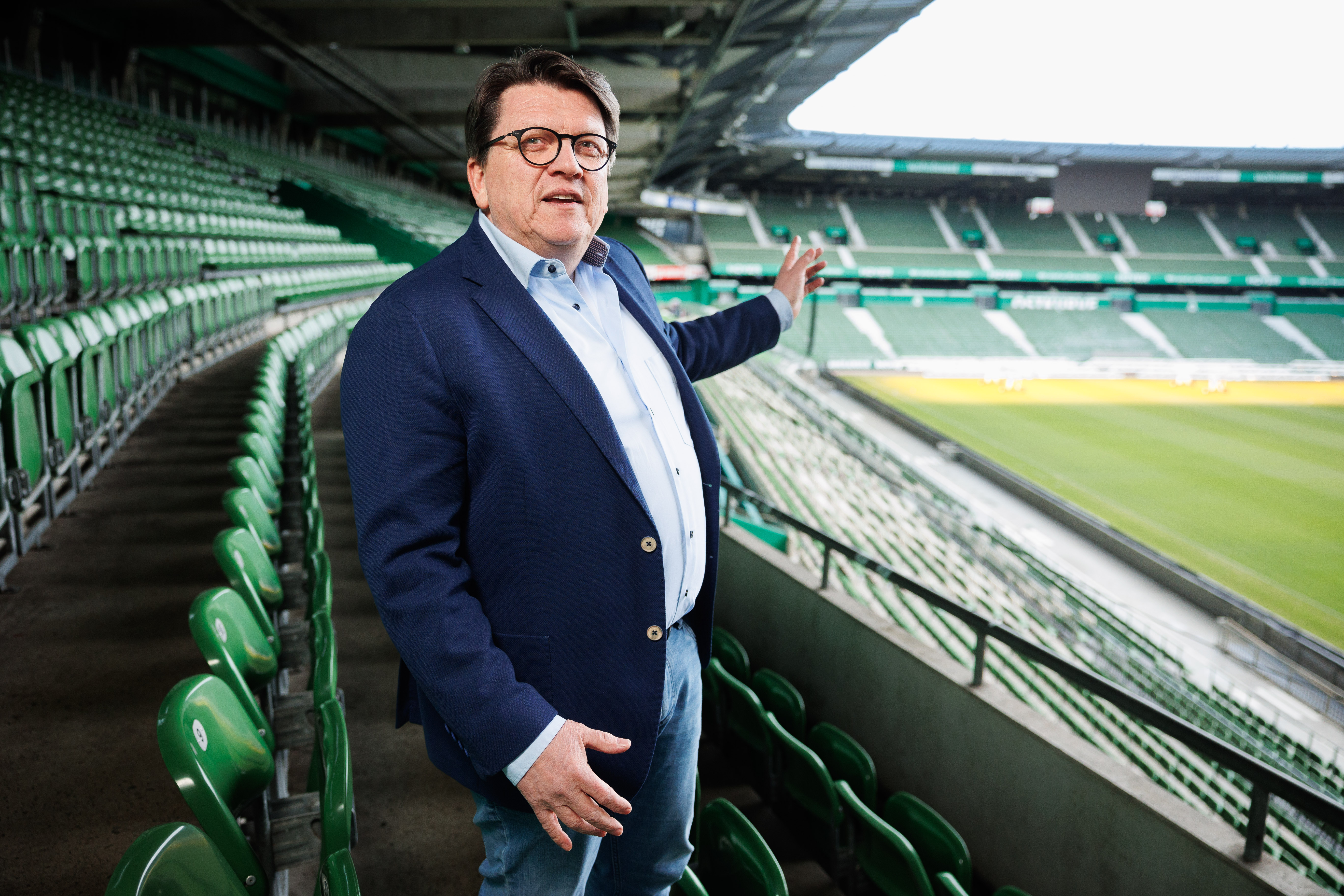 Der Präsident in seiner Welt: Hubertus Hess-Gunewald, Präsident von Werder Bremen, will für die SPD in die Bremer Bürgerschaft.