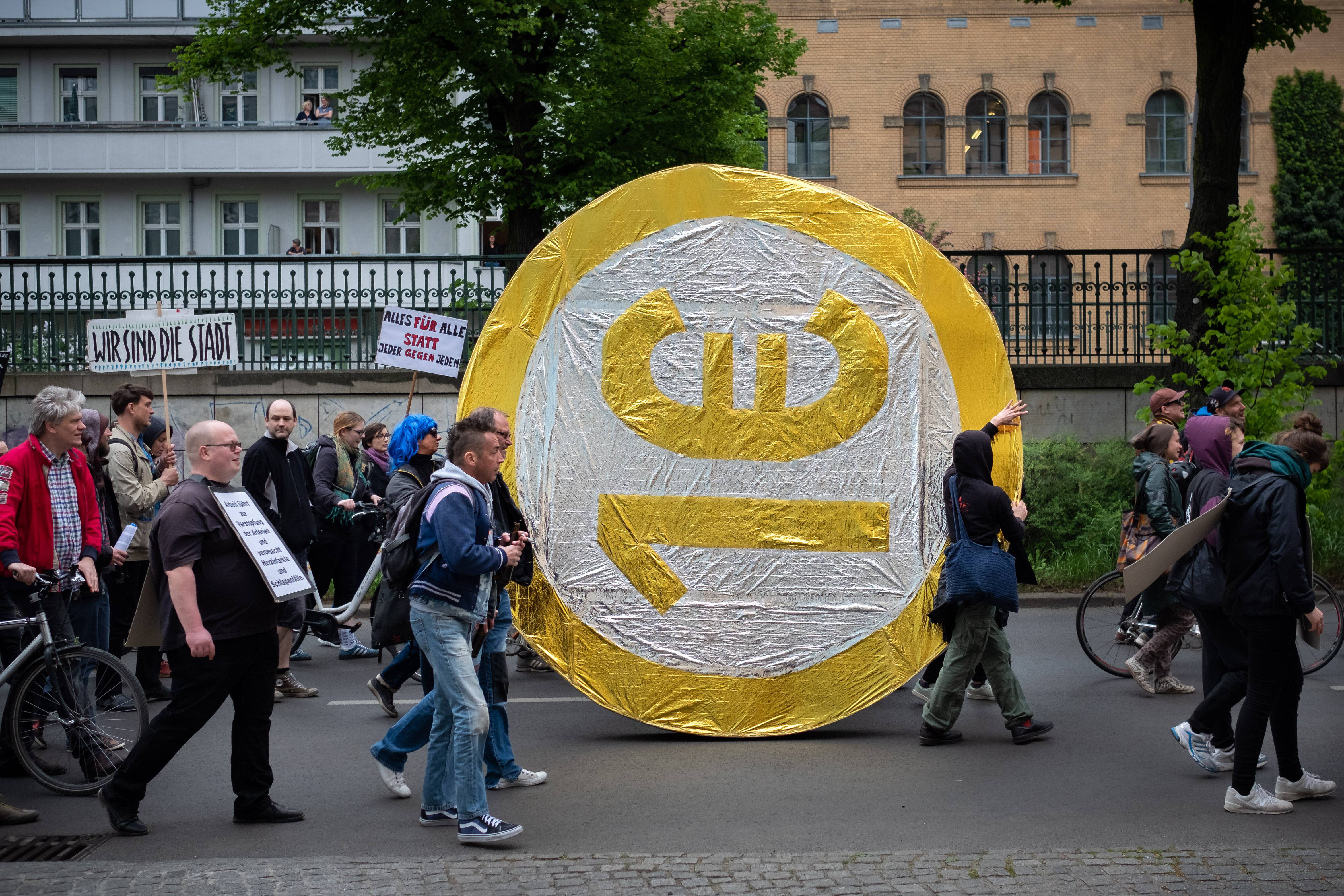 Nicht erst in der Corona-Krise erfreut sich das Bedingungslose Grundeinkommen einer wachsenden Beliebtheit. Die SPD sollte das nutzen.