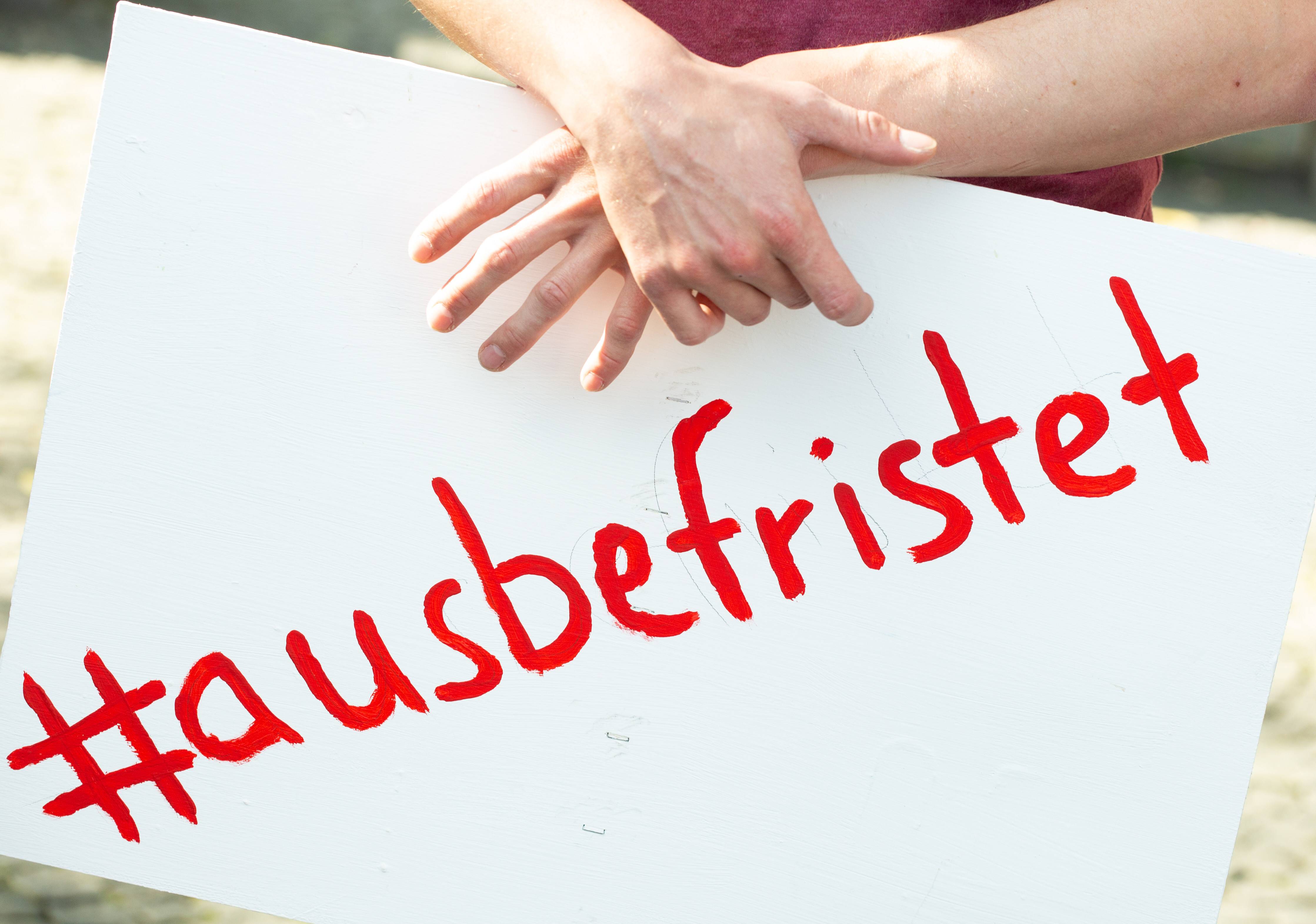 Die SPD will sachgrundlose Befristungen langfristig komplett abschaffen und drängt auf eine Reform noch in dieser Legislaturperiode.