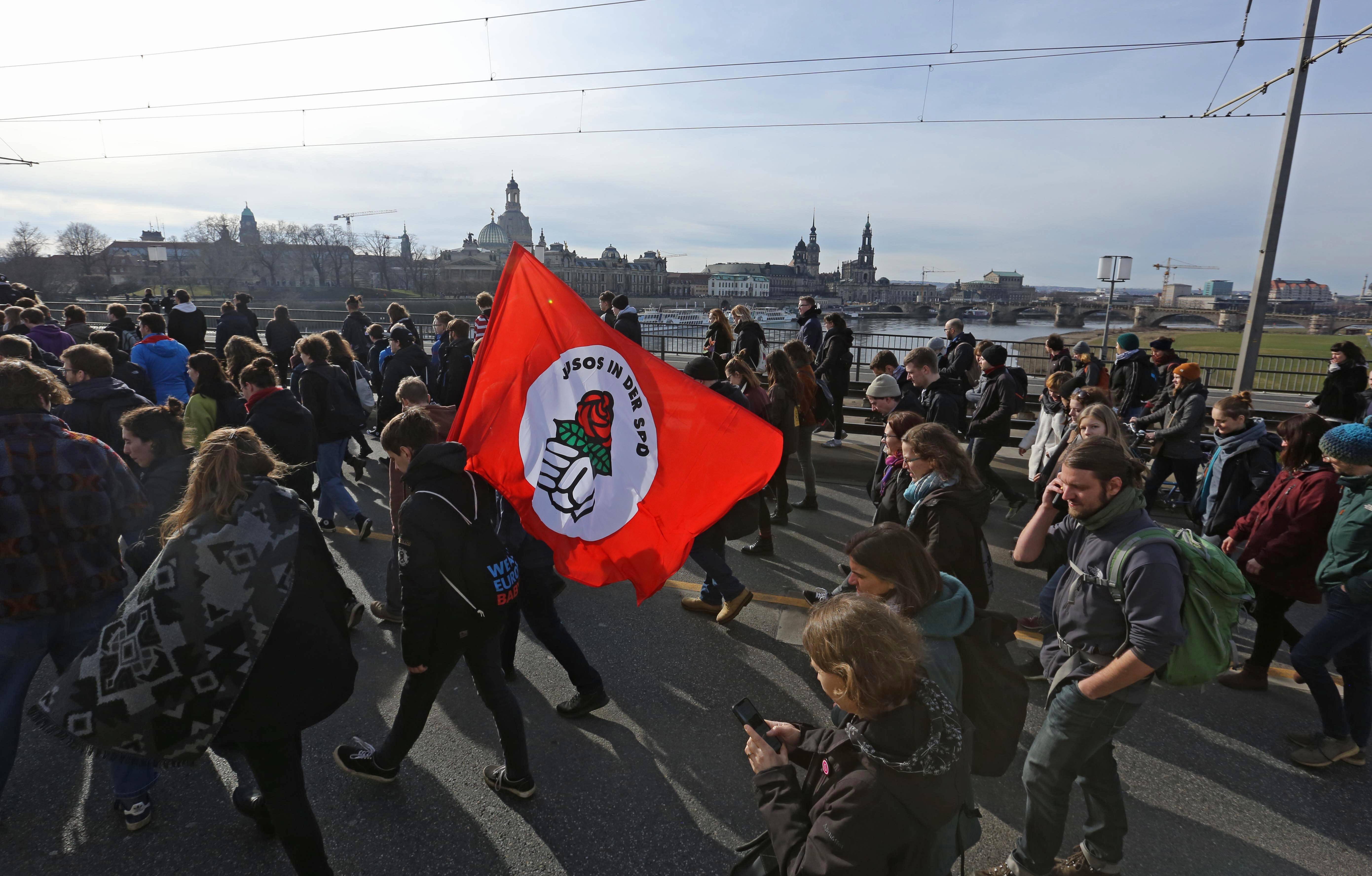 So war es im vergangenen Jahr: Doch auch unter Corona-Bedigungen stellt sich das Bündnis „Dresden Nazifrei“ den Rechten entgegen.