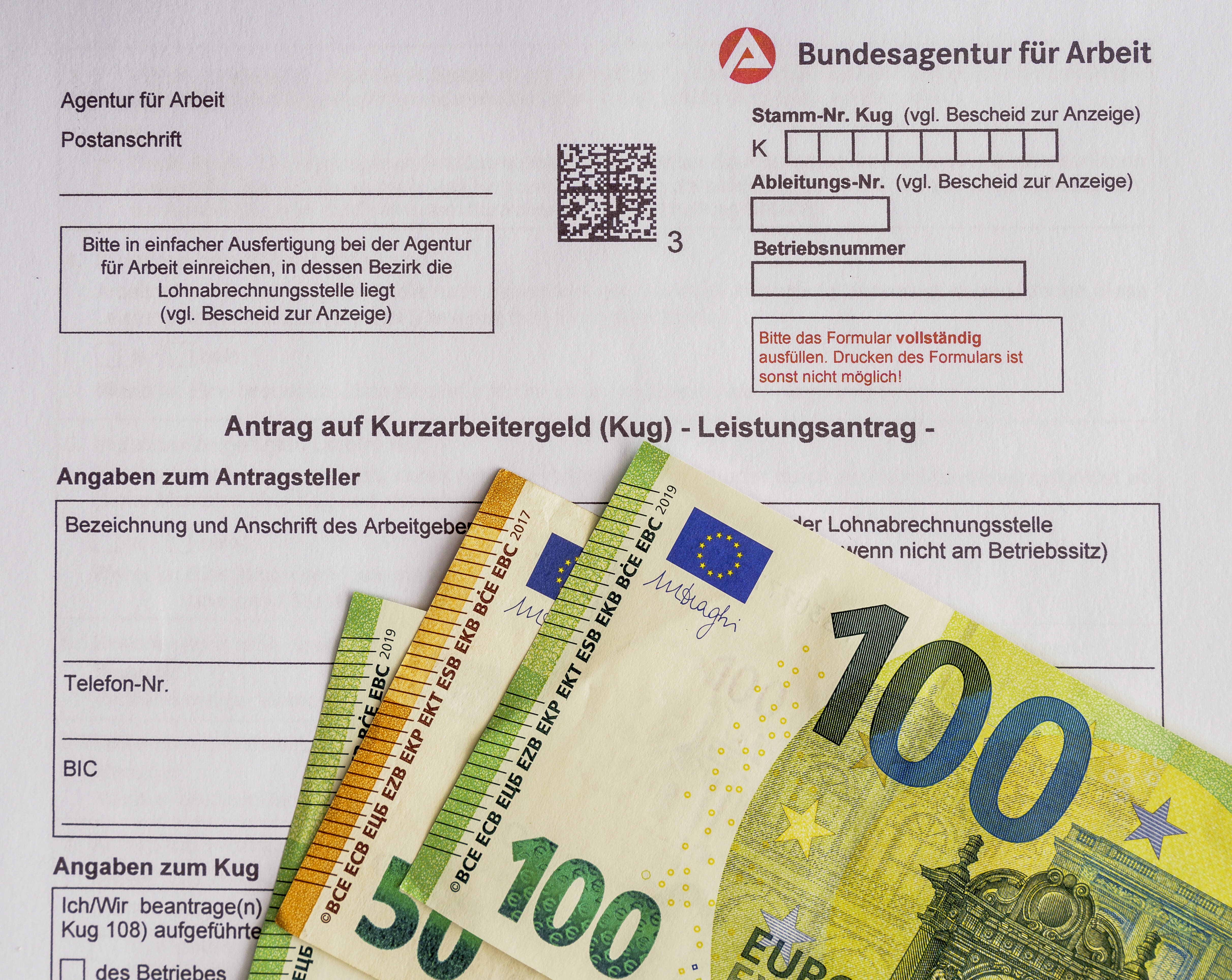 Um finanzielle Härten während der Corona-Krise aufzufangen, werden die vereinfachten Regeln für das Kurarbeitergeld verlängert