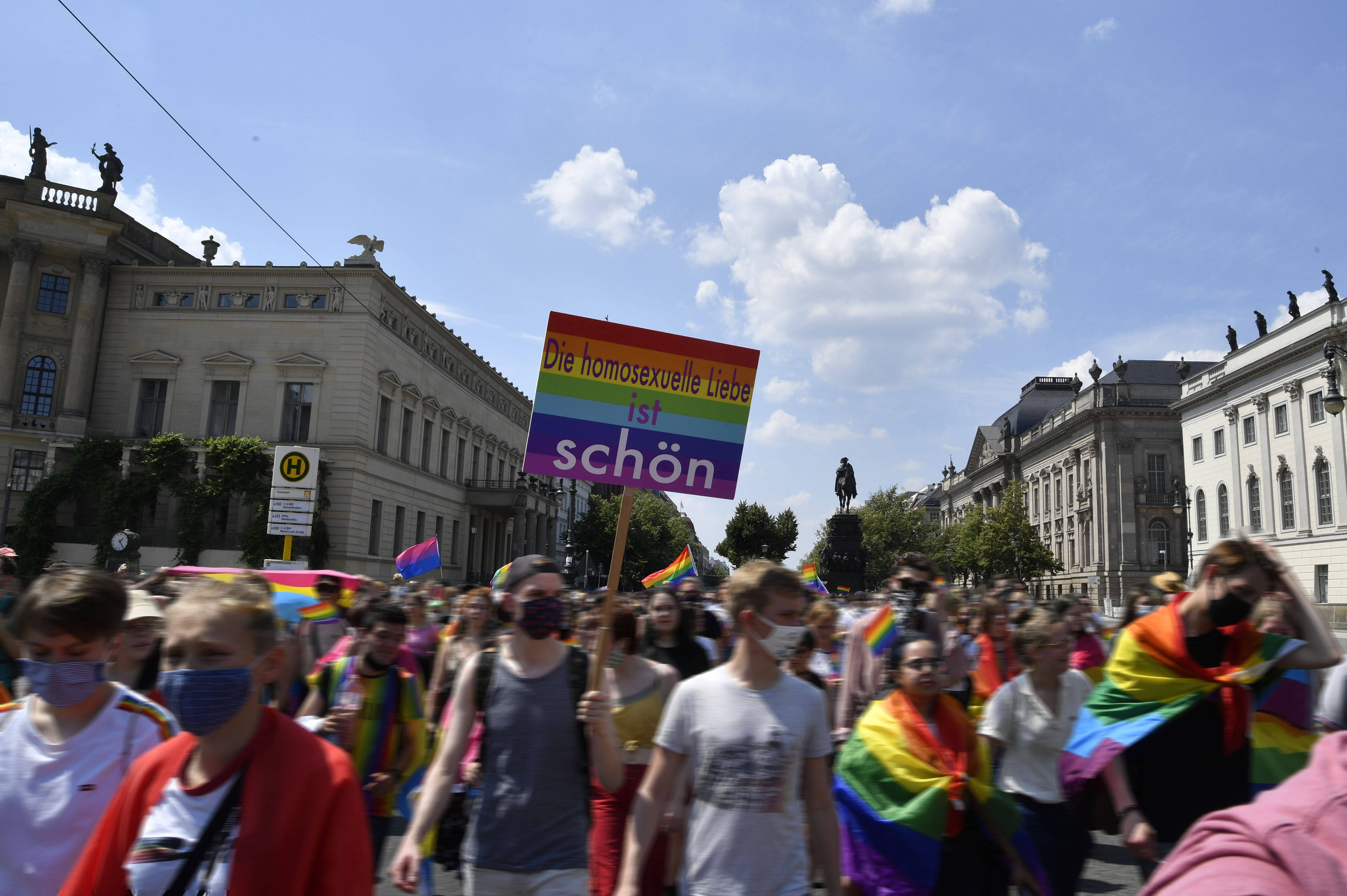 20. Jahrestag: Seit dem 1. August 2001 sind Eingetragene Lebenspartnerschaften für gleichgeschlechtliche Paare in Deutschland möglich.