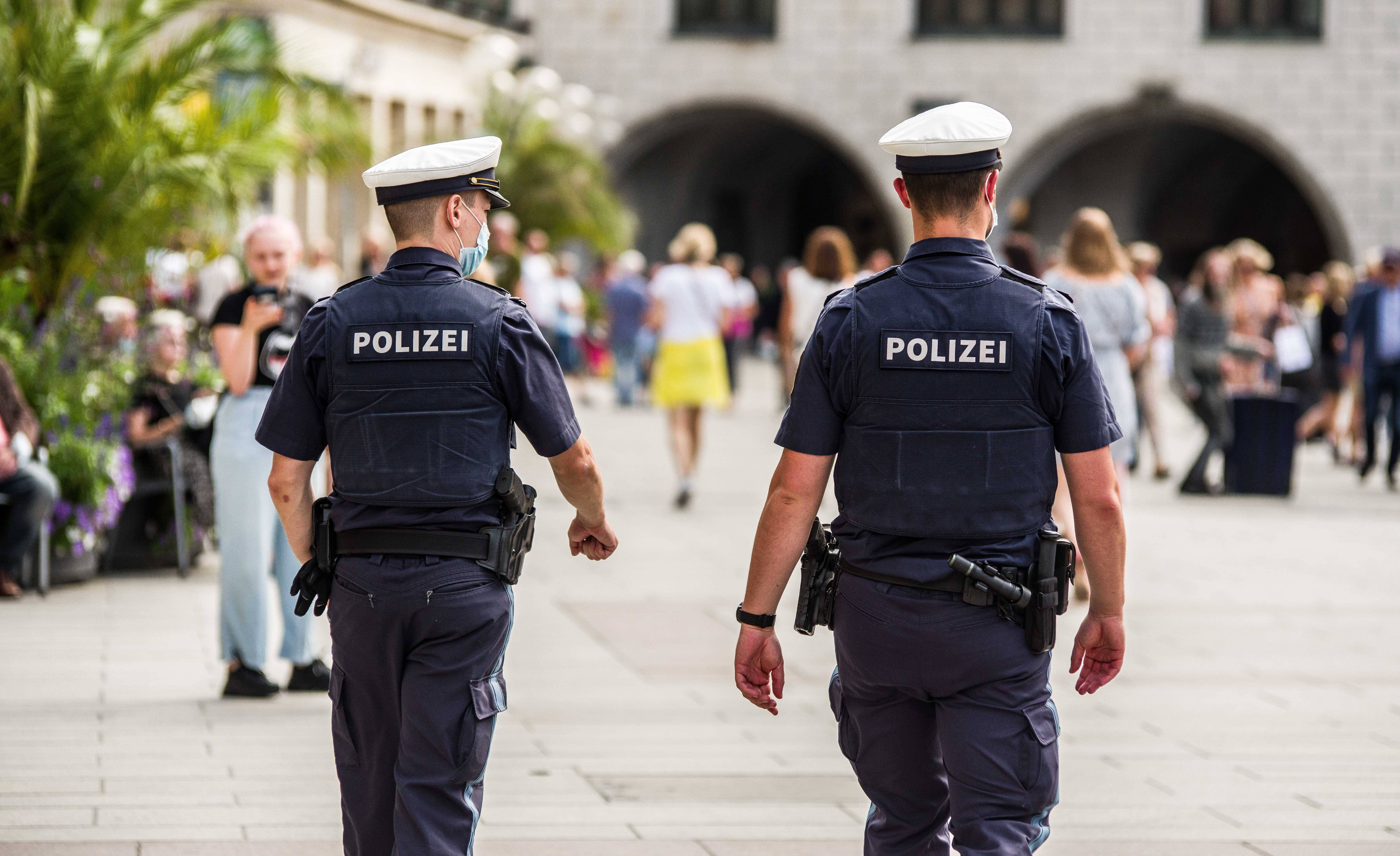 Um Justiz und Polizei schulen zu können, ist eine Studie zu Rassismus in der Polizei weiterhin nötig – sagt Katarina Barley.