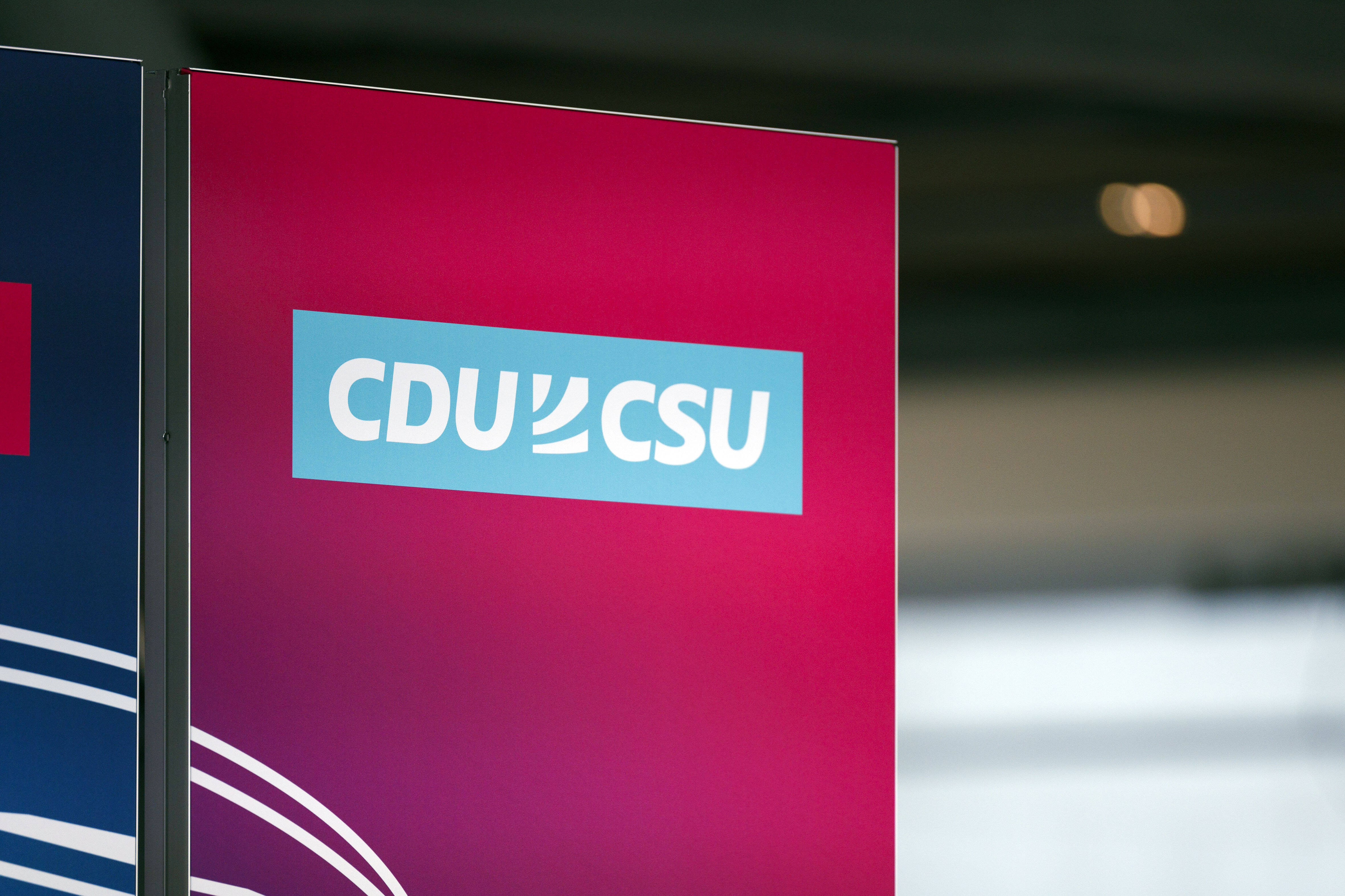 Das Wirtschaftsprogramm von CDU und CSU ist wie ein Immobilienprospekt, in dem ein heruntergekommenes Haus in schlechter Lage als Liebhaberobjekt in charmanter Umgebung beschrieben wird.